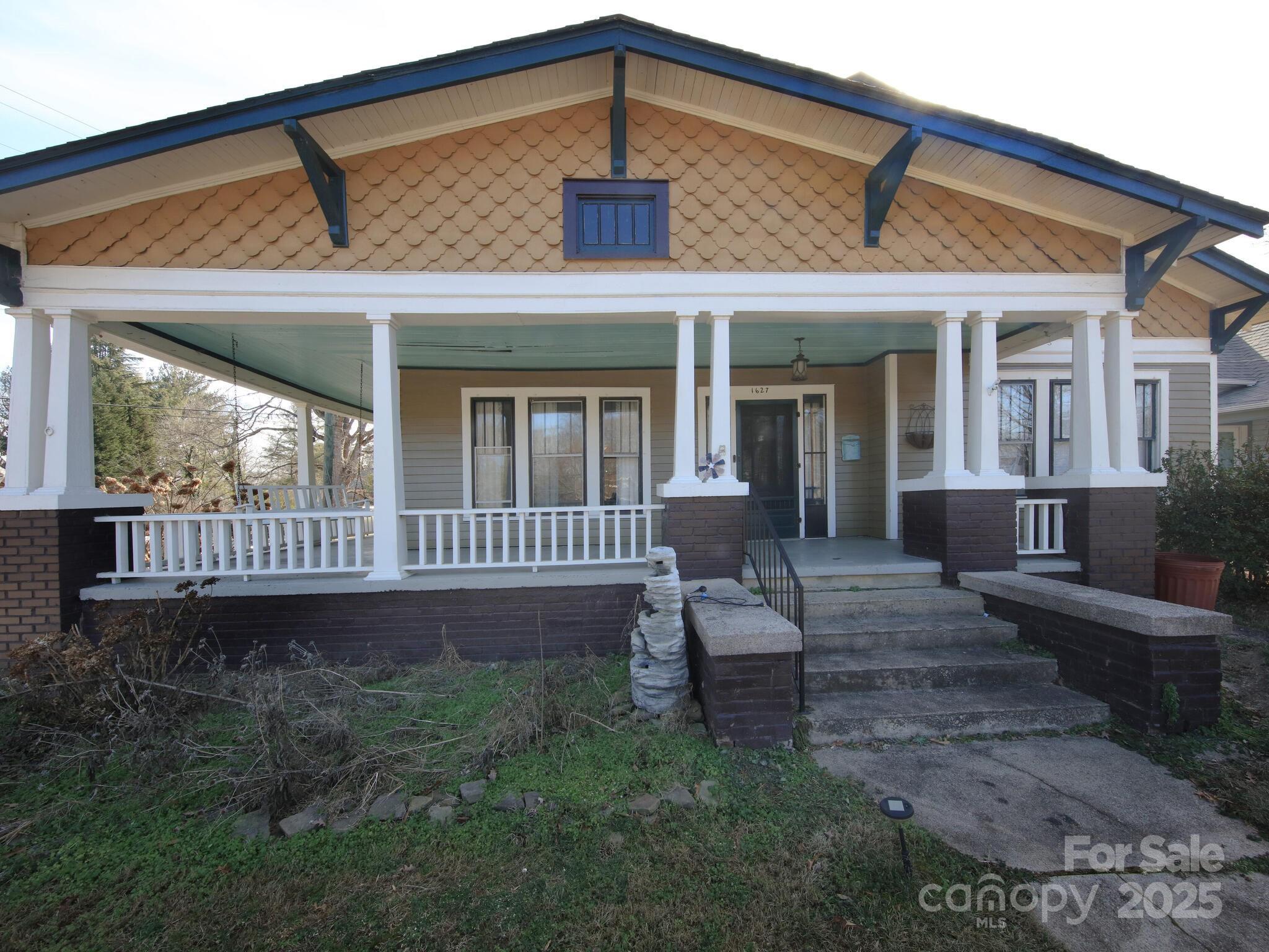 1627 N Main Street Property Photo