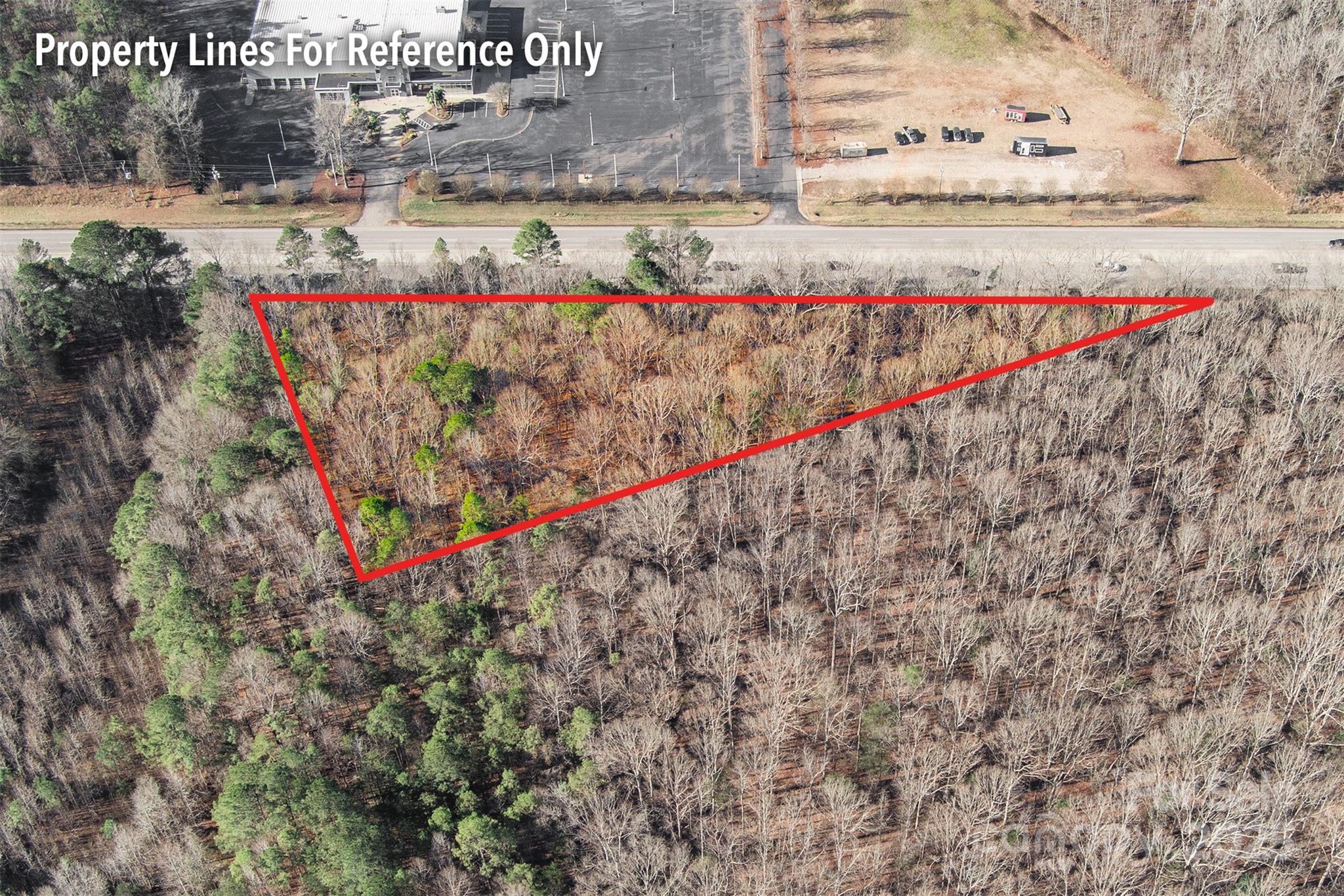 00 Charlotte Highway Property Photo 5