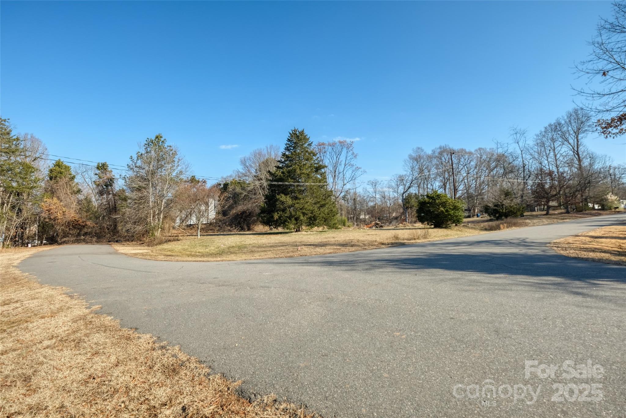 158 Cove View Drive Property Photo 4