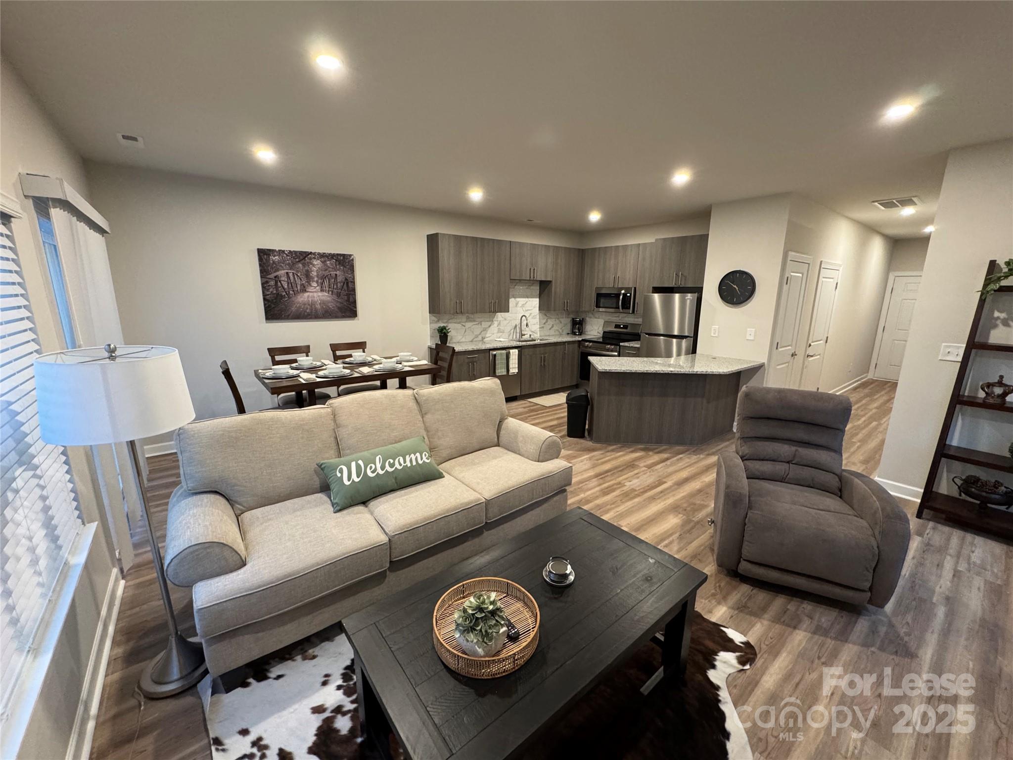 212 South Elm Street Property Photo