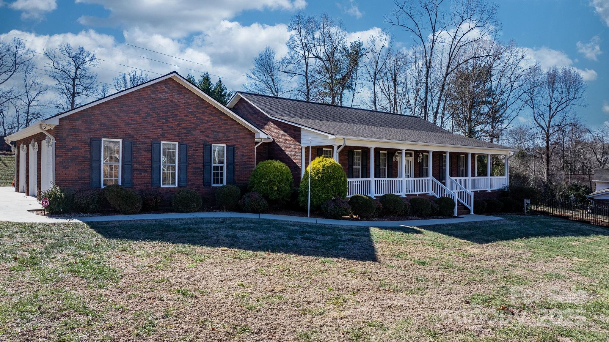 3023 Woodstream Drive Property Photo