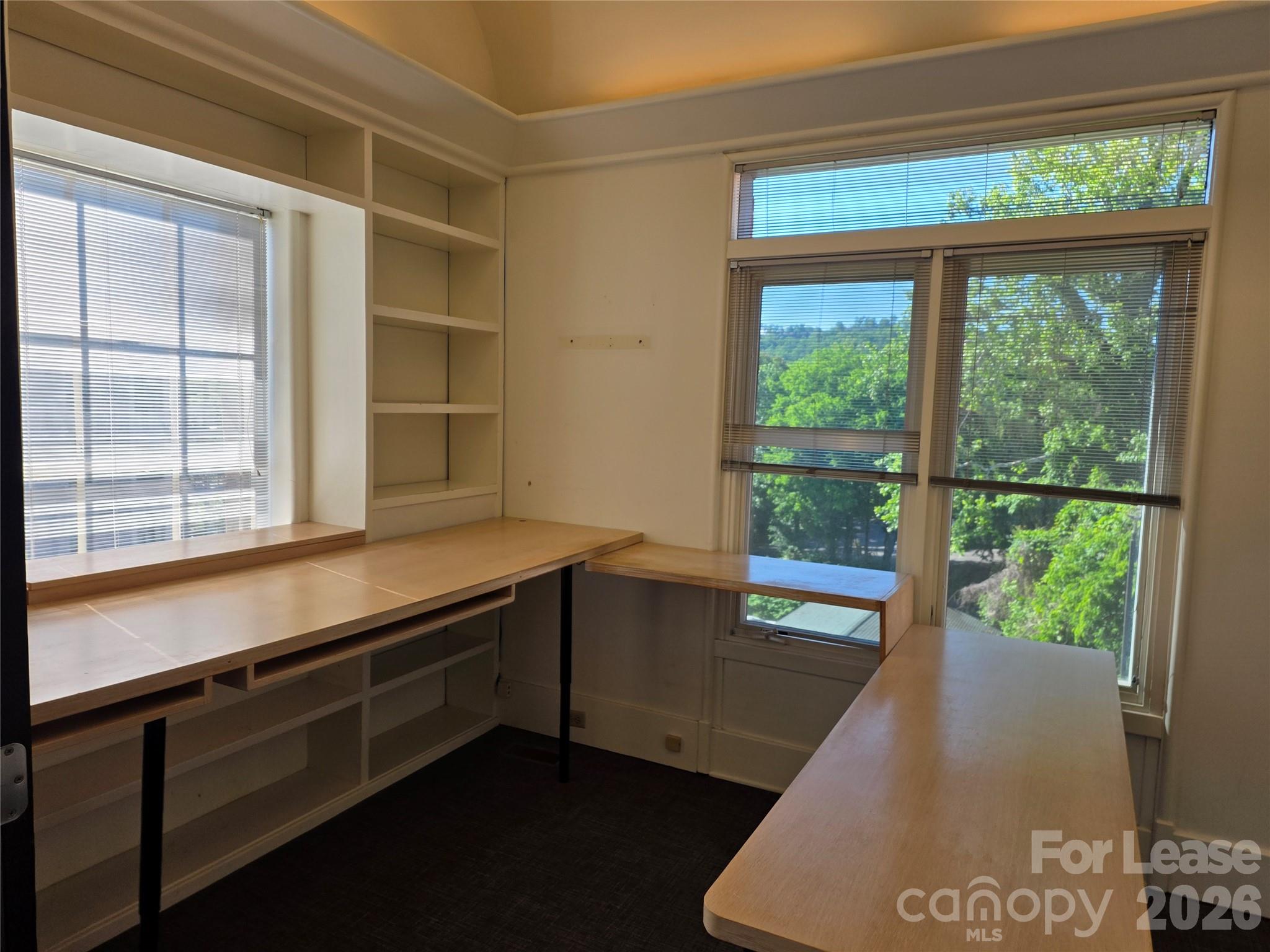 60 Biltmore Avenue Property Photo 23