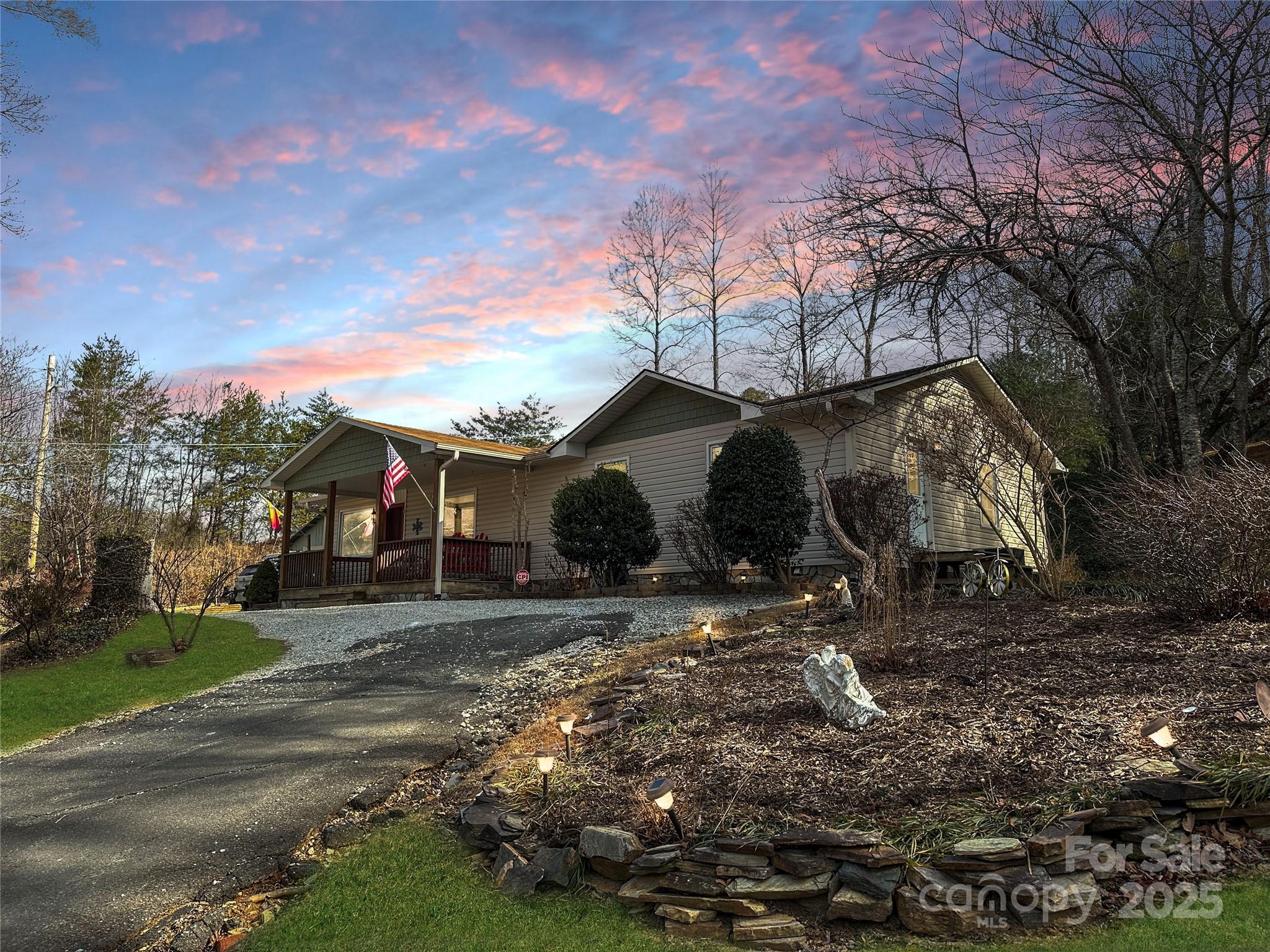 5398 Us 221 Highway Property Photo