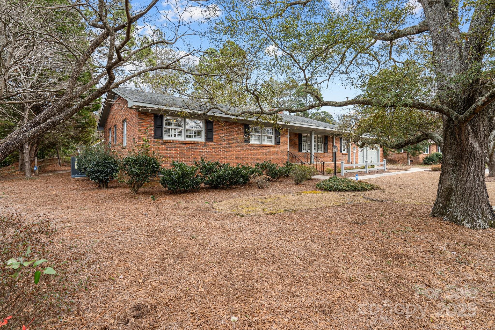 702 Highland Drive Property Photo