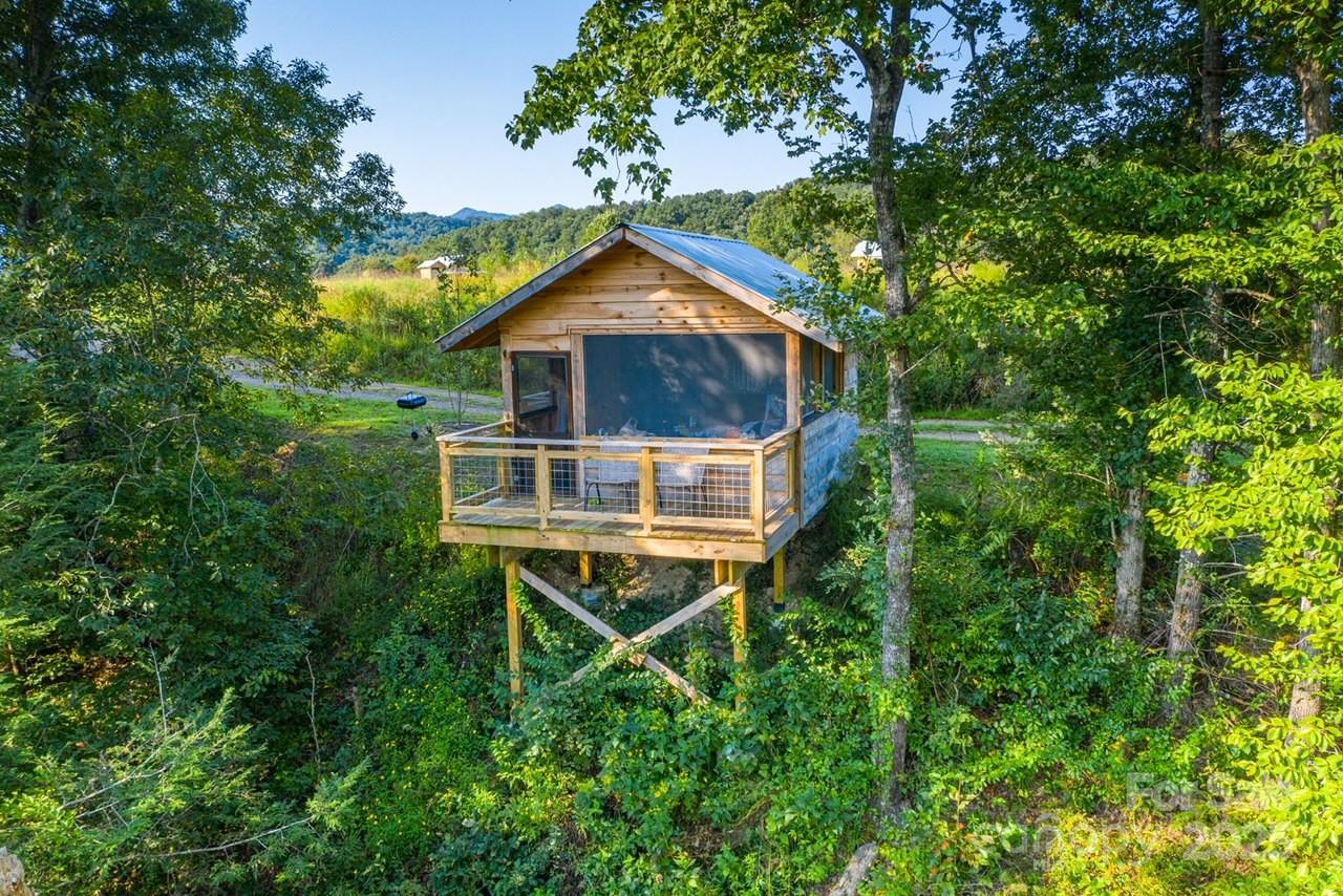 1295 Paint Rock Road Property Photo 4