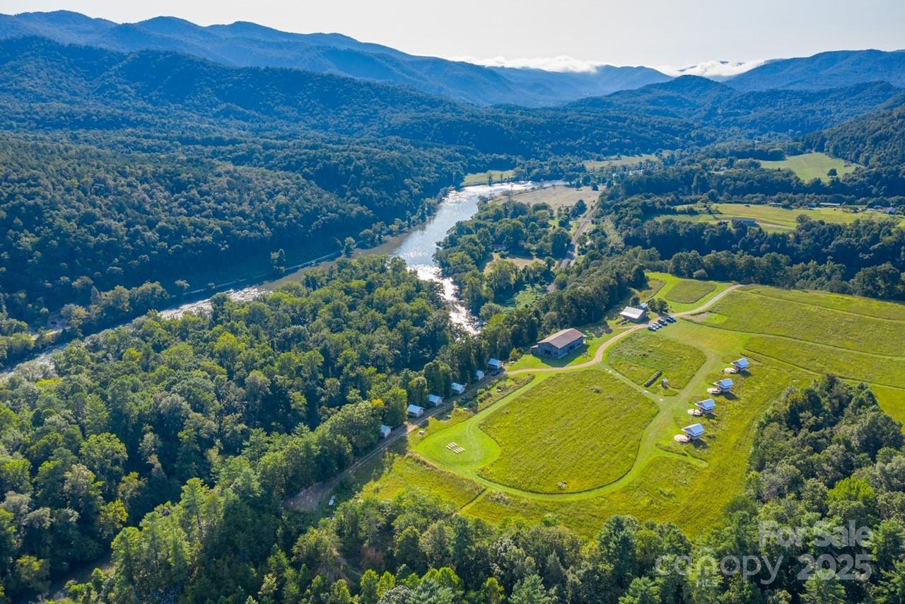 1295 Paint Rock Road Property Photo 6