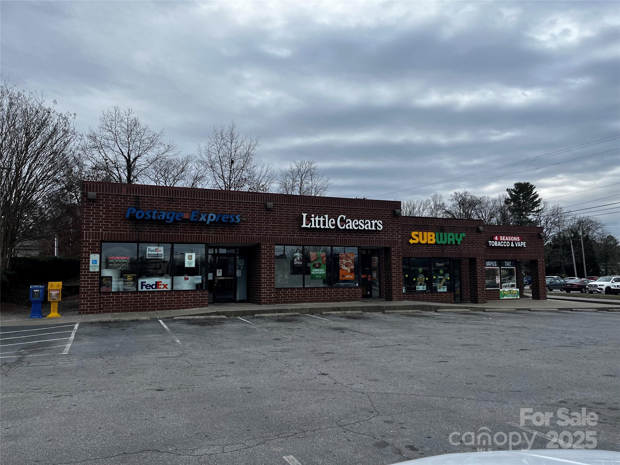 671 Spartanburg Highway Property Photo 4