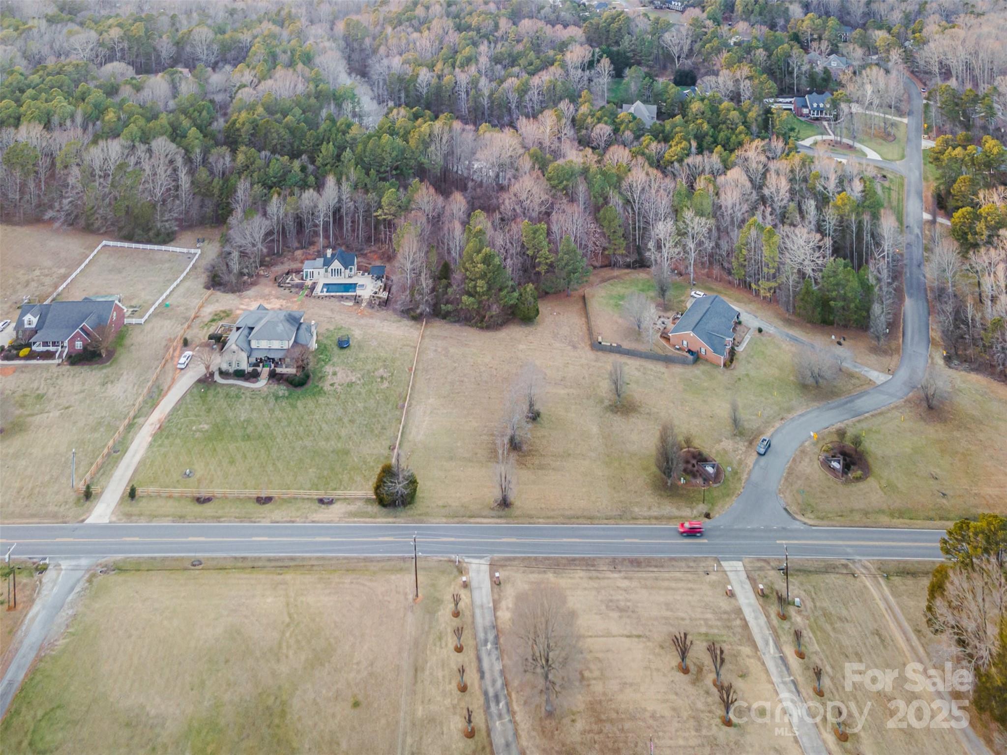 3701 Windy Road Property Photo 10