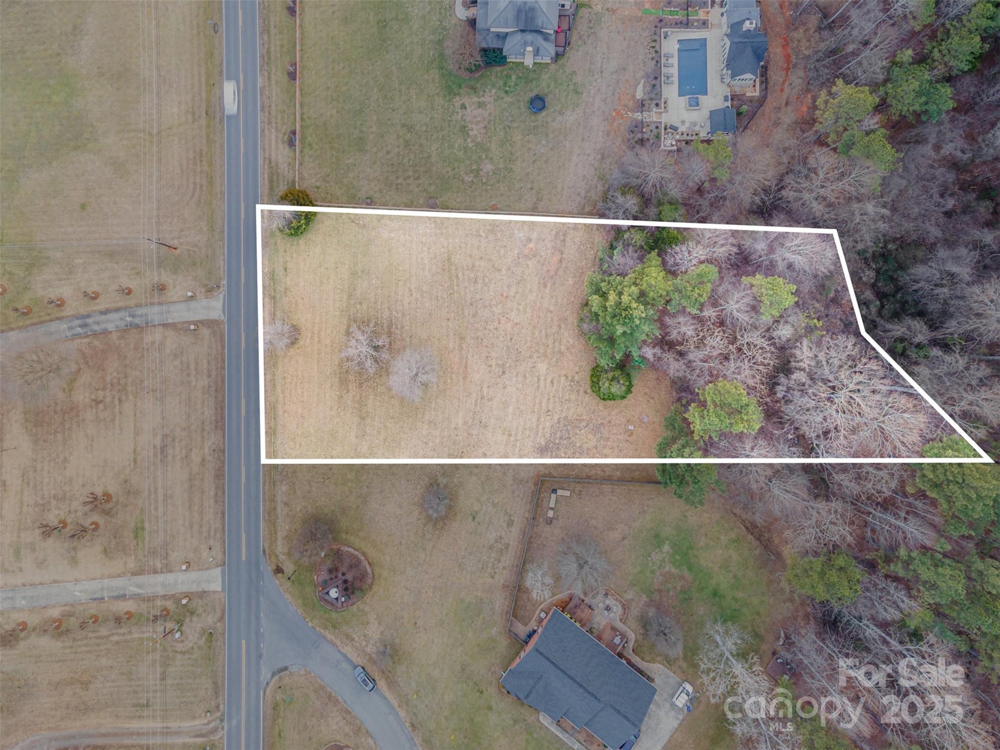 3701 Windy Road Property Photo 25