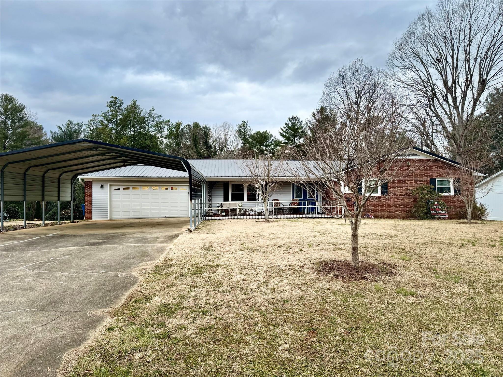 521 Circle Drive Property Photo