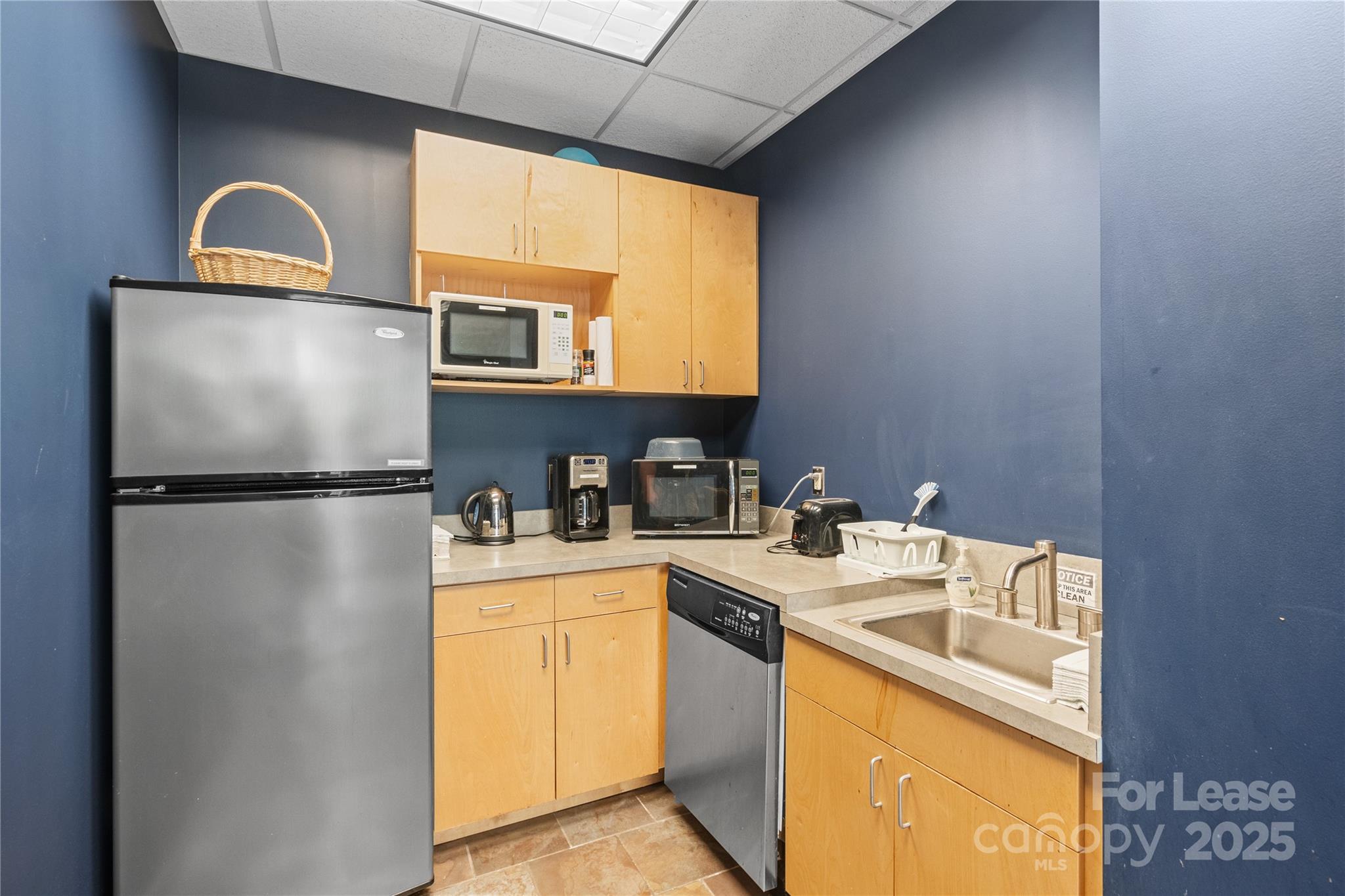 82 Patton Avenue 201 Property Photo 7