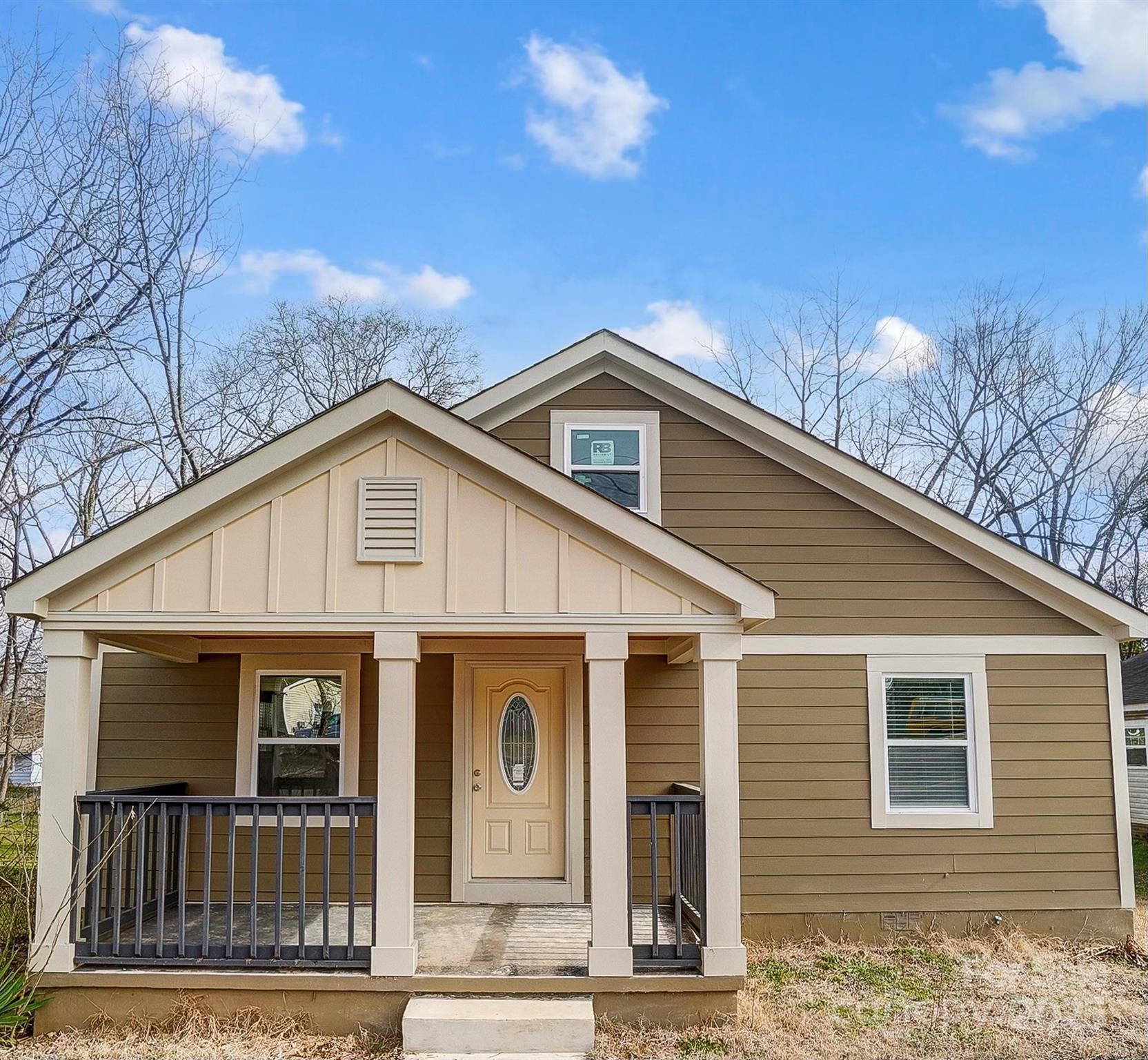 804 Rayon Street Property Photo