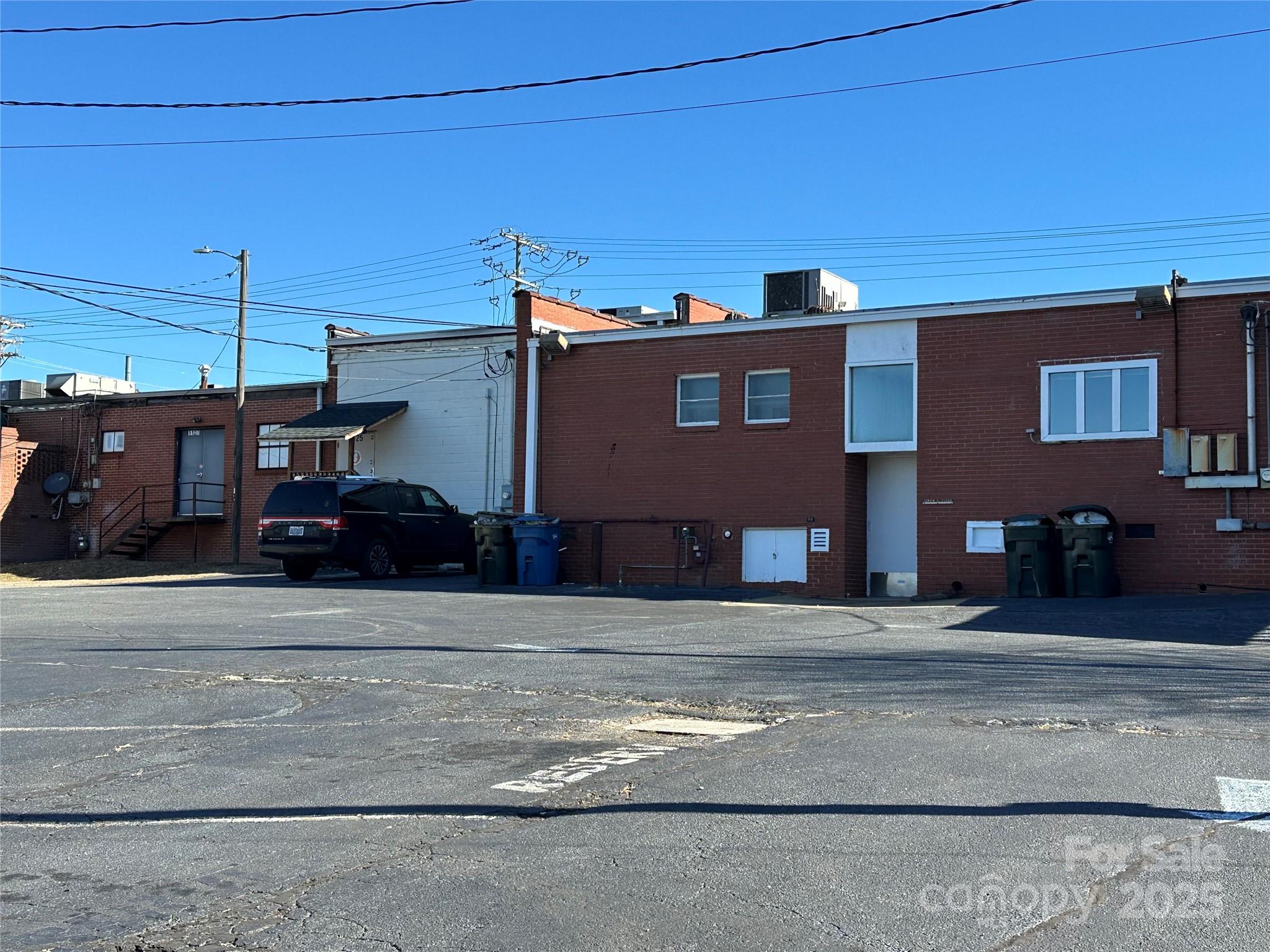 1117-1127 2nd Street Property Photo 2