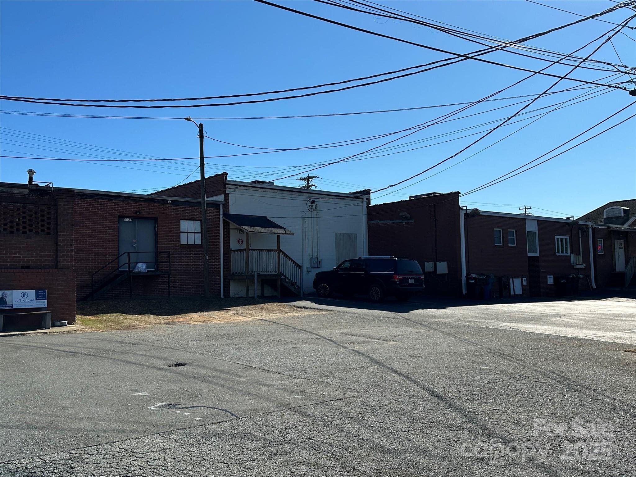 1117-1127 2nd Street Property Photo 8
