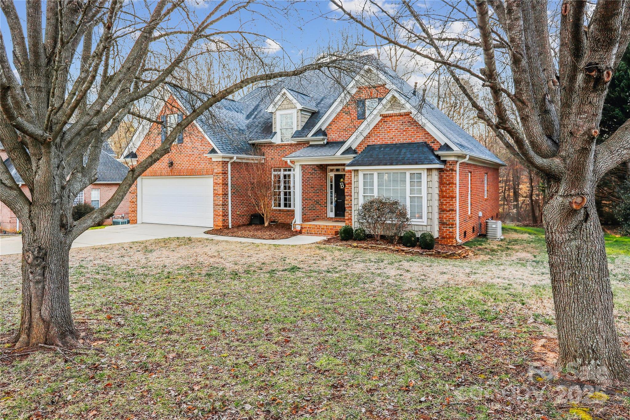 2608 Golden Bell Drive Property Photo