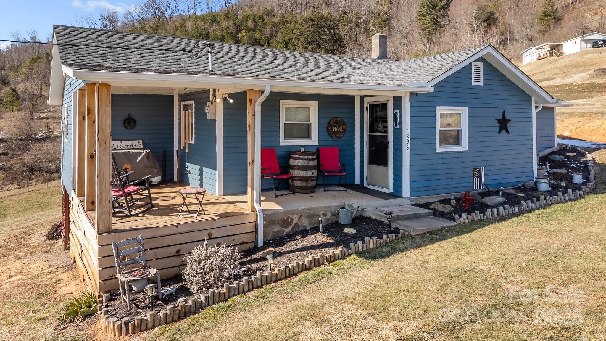 1293 Chambers Mountain Road Property Photo 1