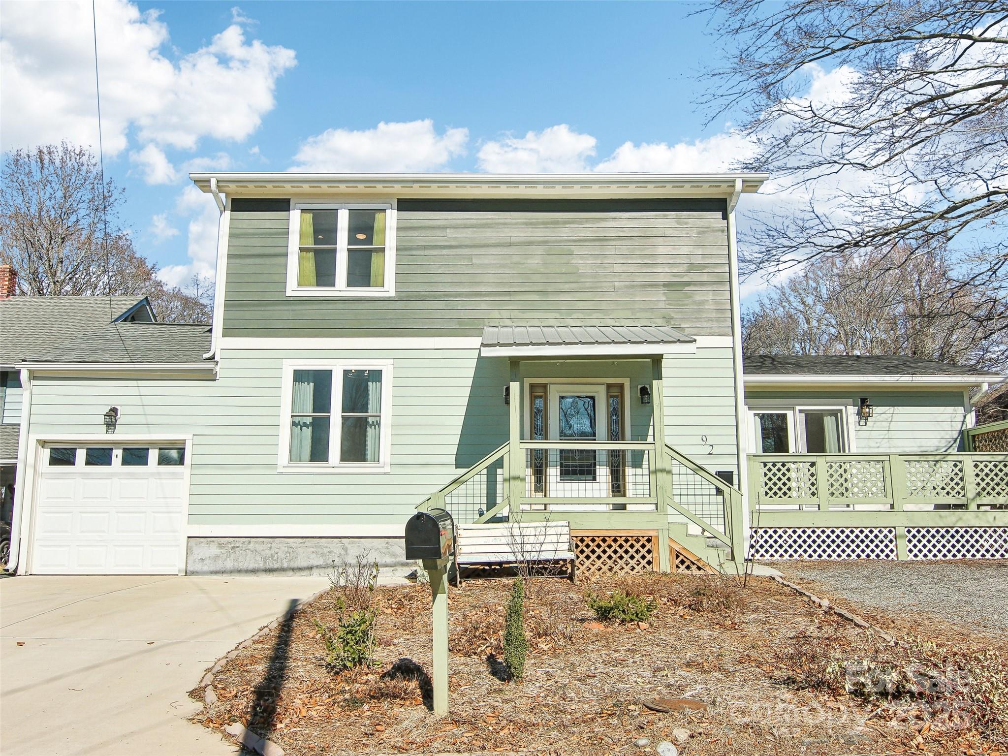 92 Oakland Road Property Photo