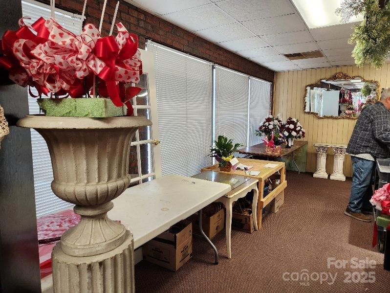 182 Saluda Street Property Photo 11