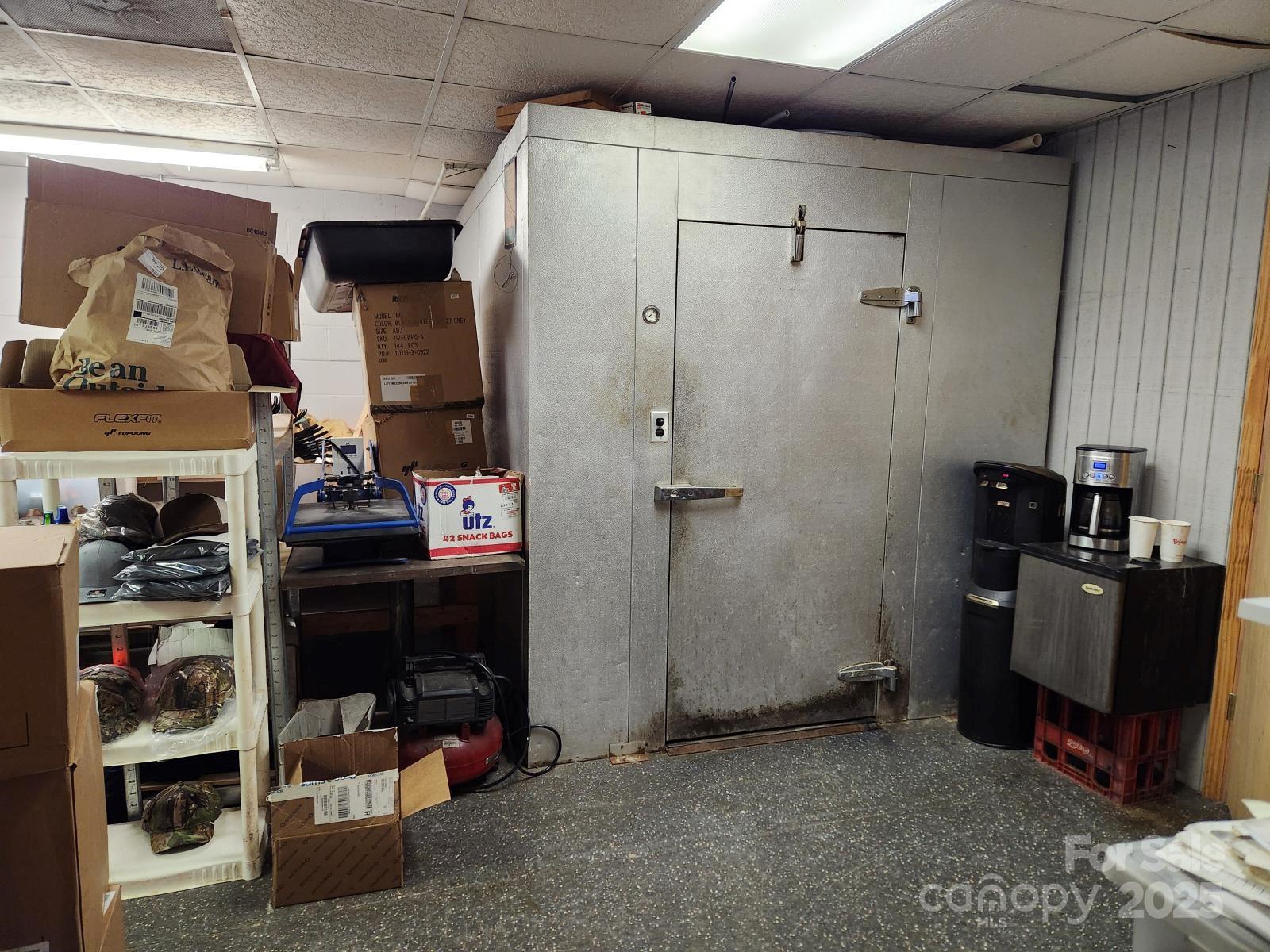182 Saluda Street Property Photo 24