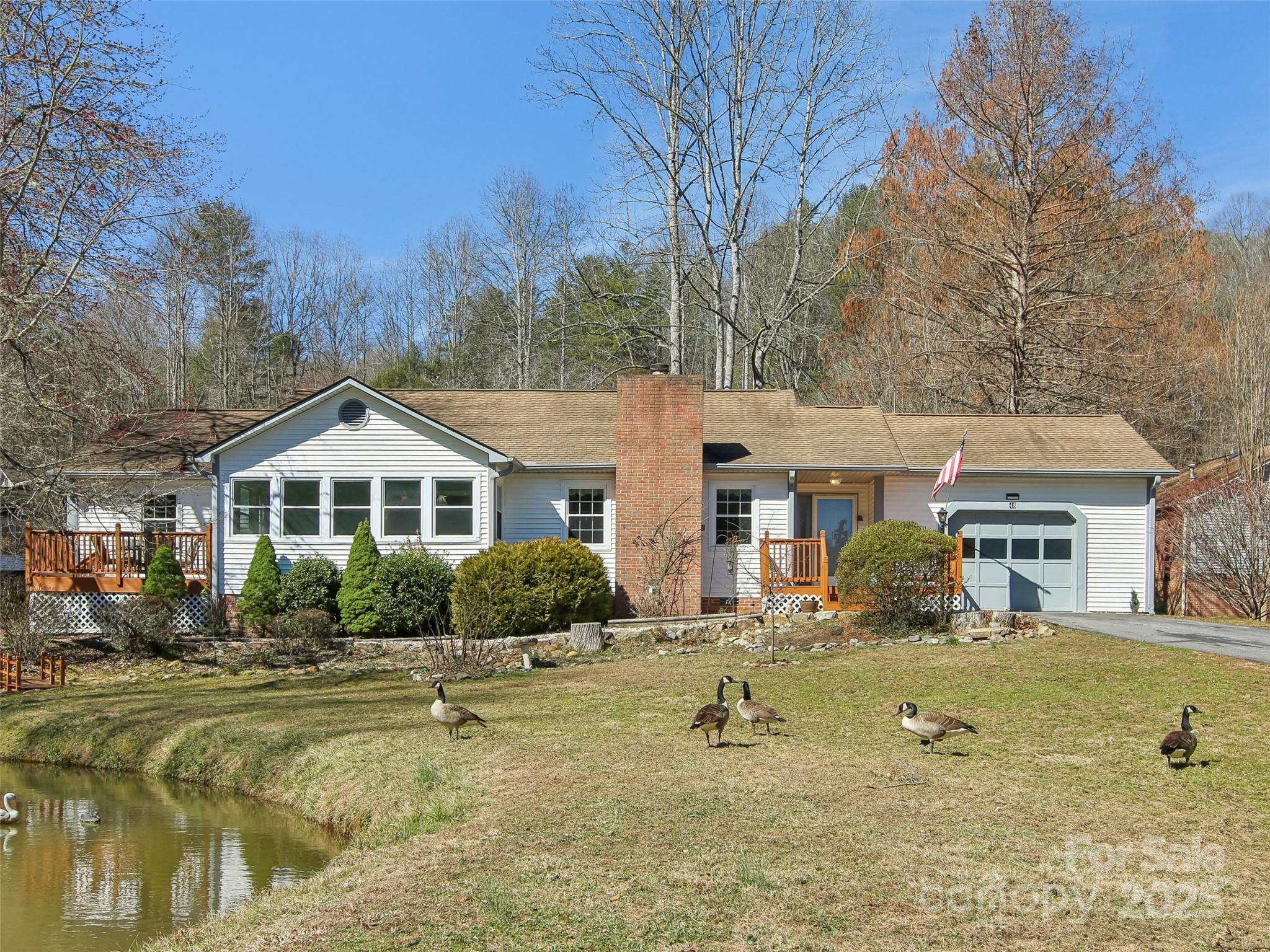 48 Teal Court Property Photo