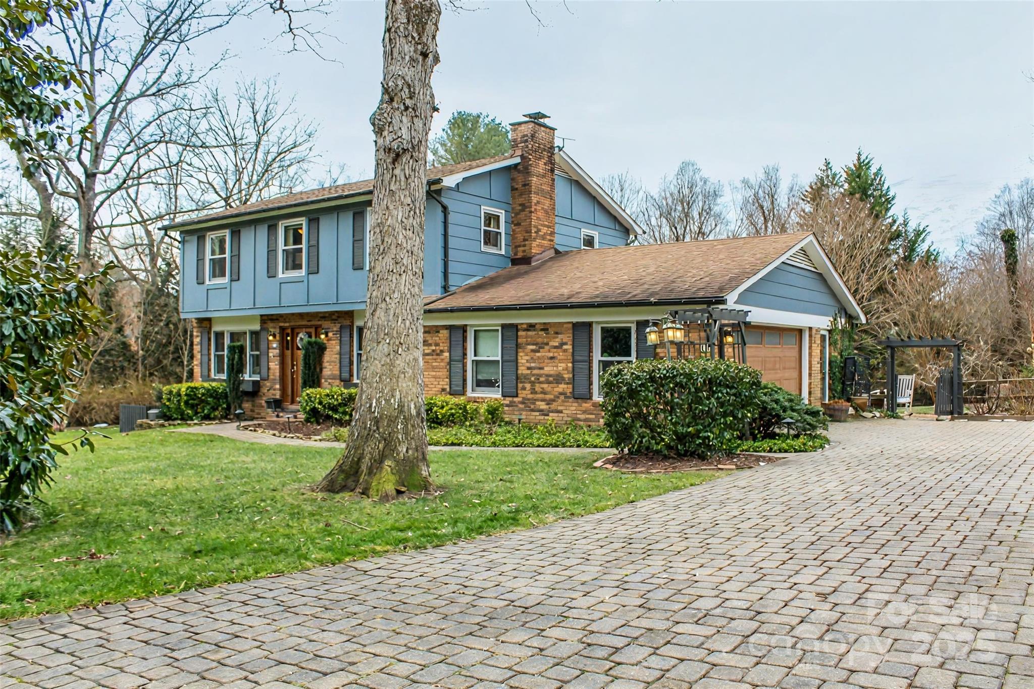 11 Oakshire Lane Property Photo