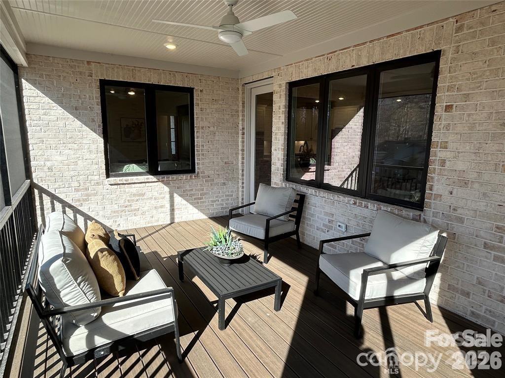 5068 Silver Trace Lane 98 Property Photo 11