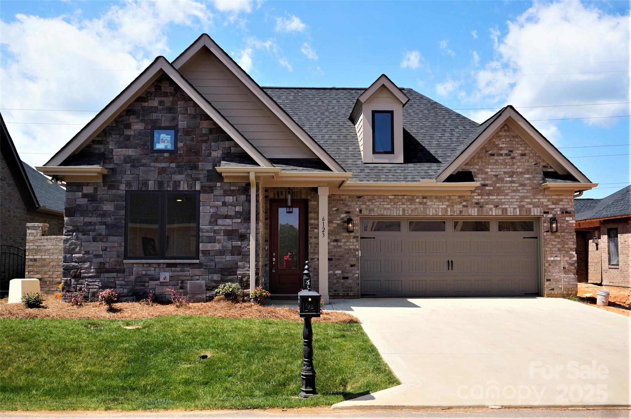 #77 Silver Trace Lane Property Photo 1