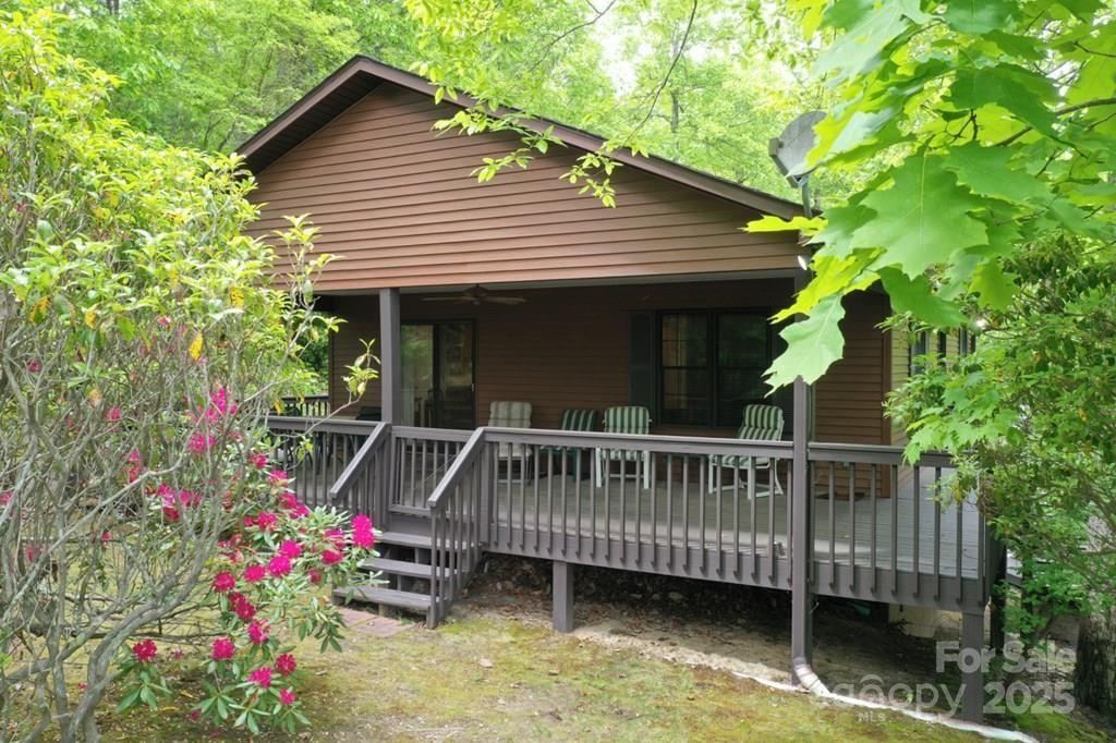 100 Hemlock Trail Property Photo