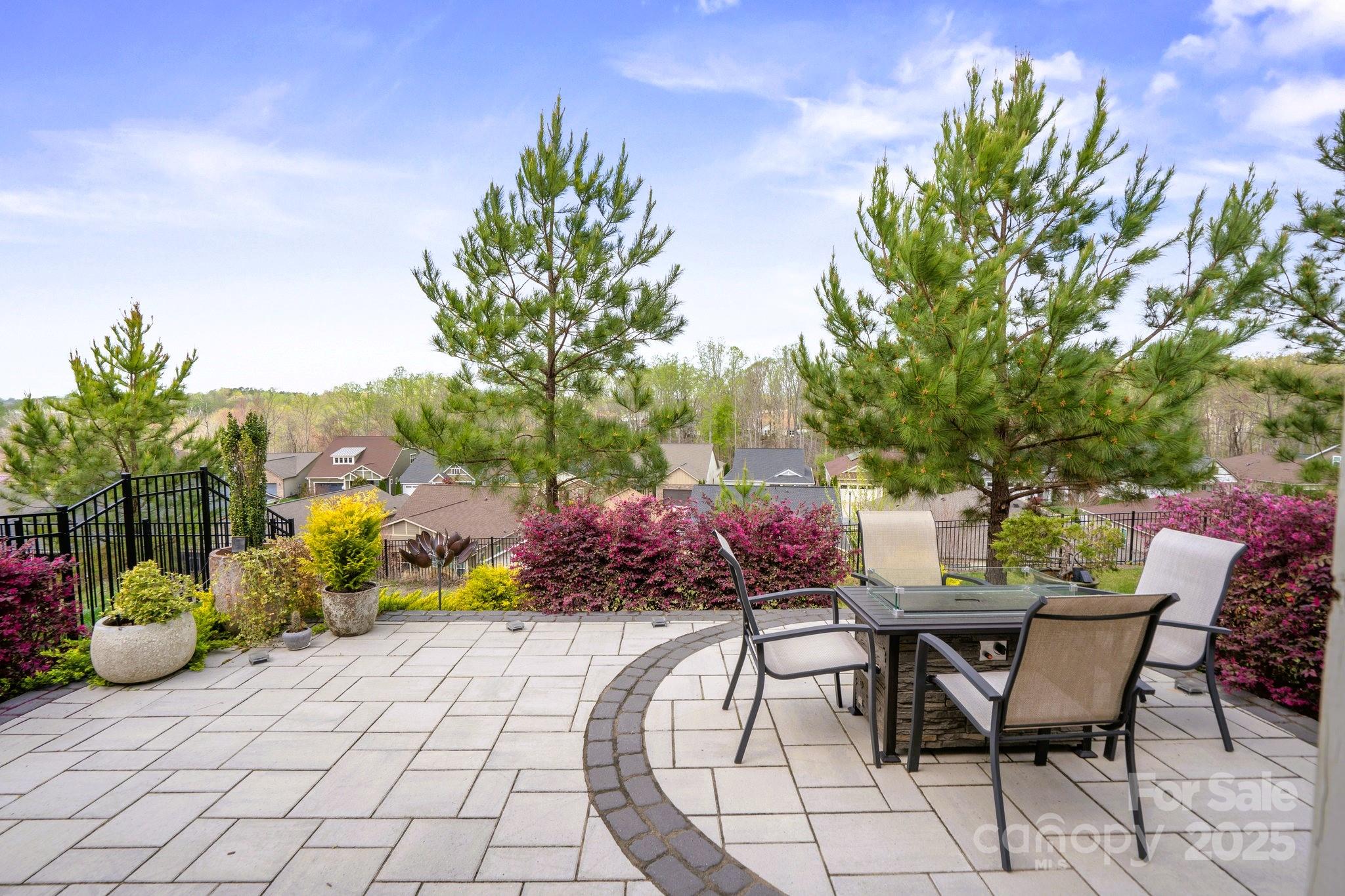 6289 Raven Rock Drive Property Photo