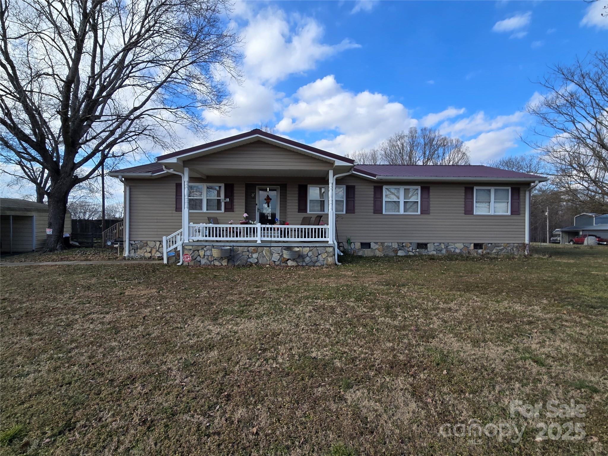 535 Springs East Road Property Photo