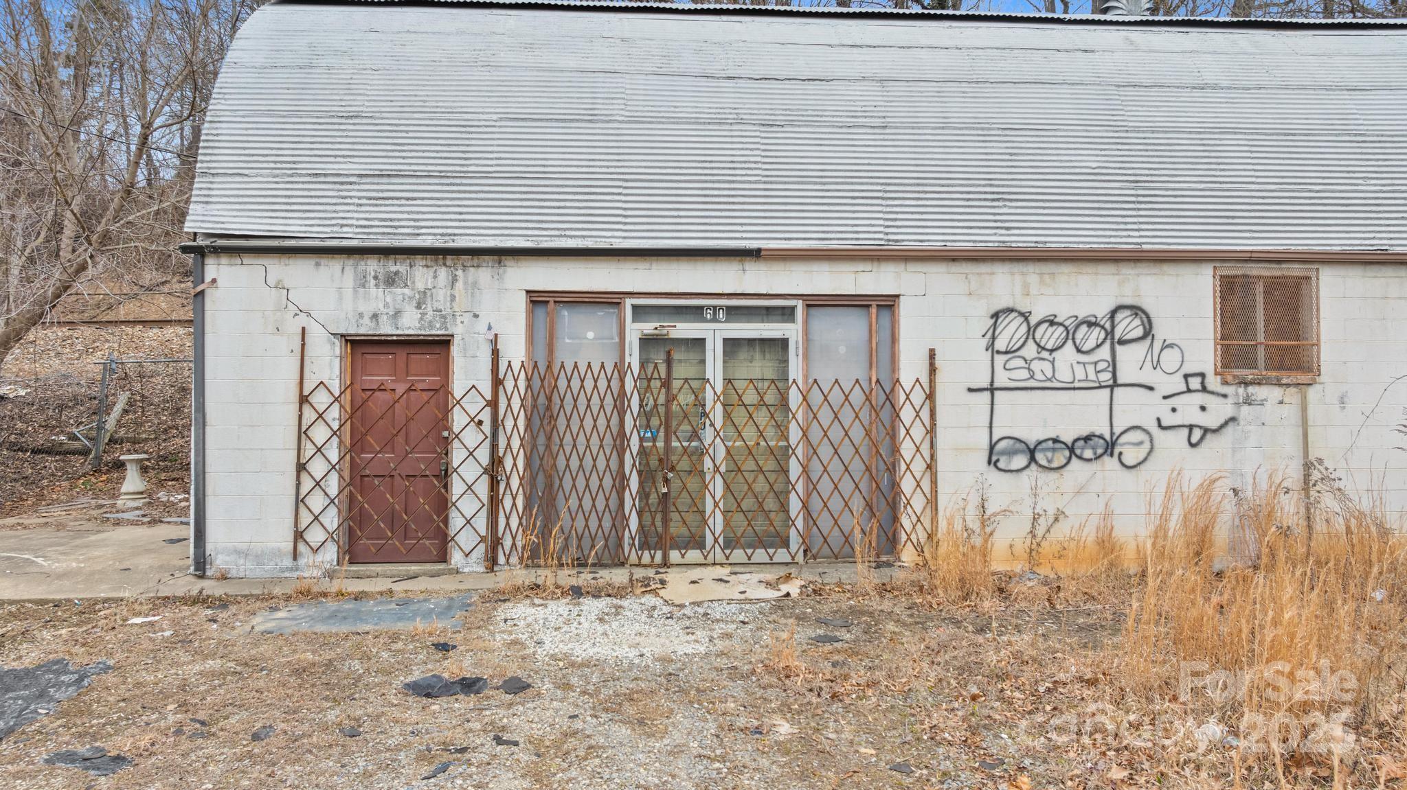58 Sweeten Creek Road Property Photo 6