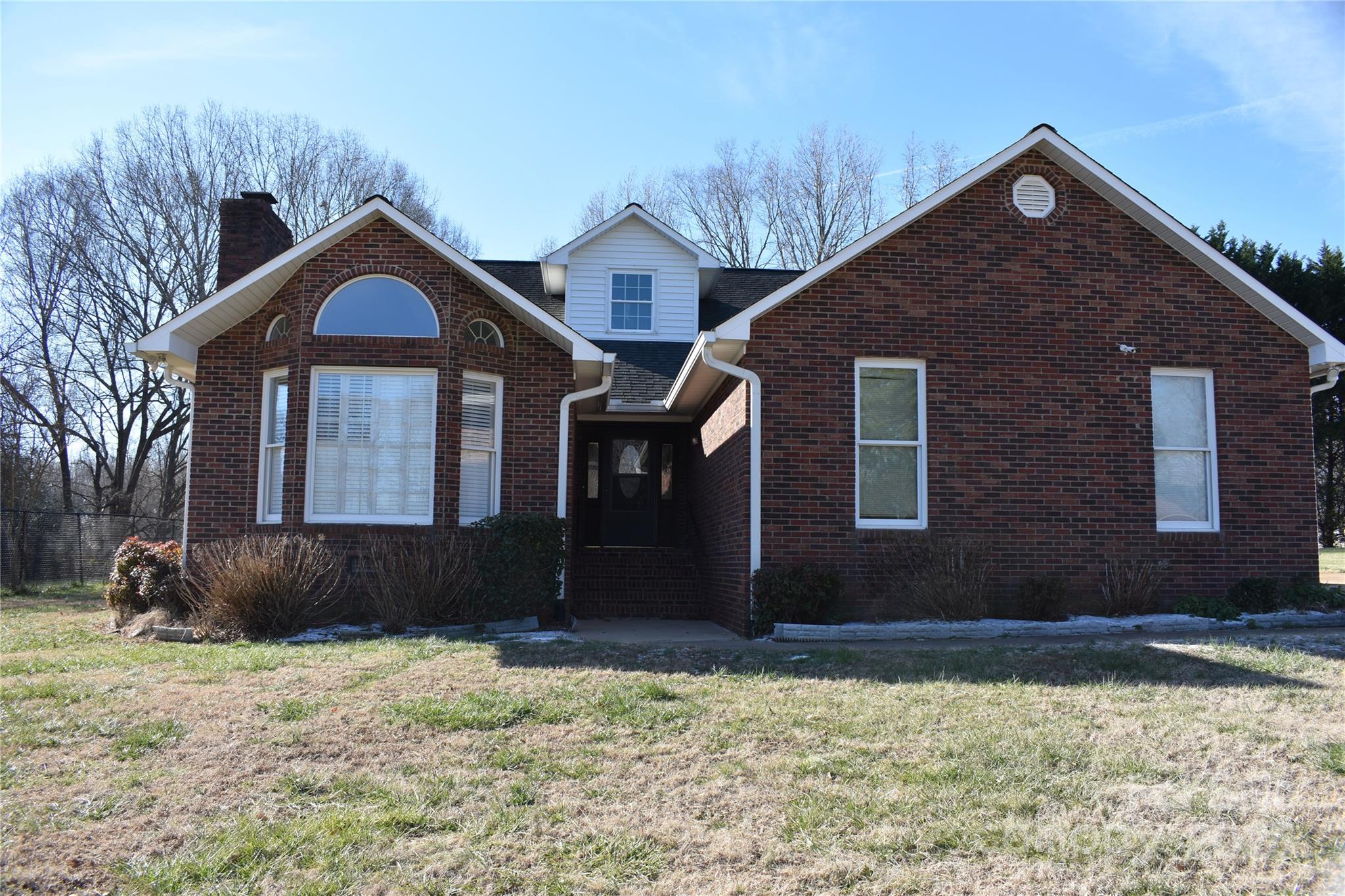 Allen Acres Real Estate Listings Main Image
