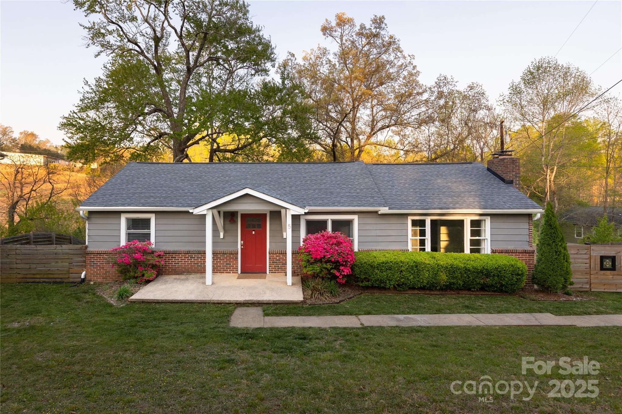 5 Shadowlawn Drive Property Photo