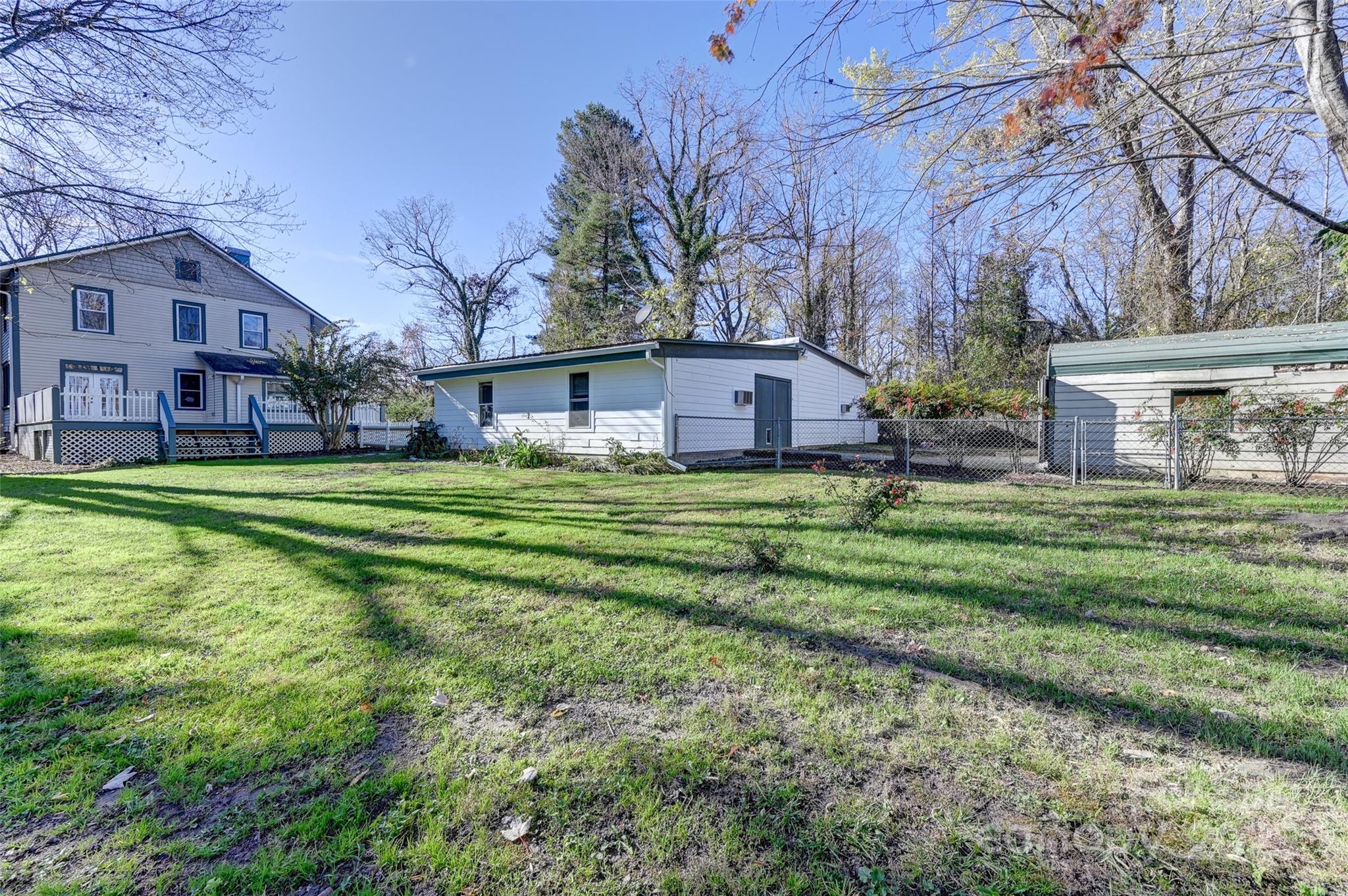 66 And 68 Lamplighter Lane Property Photo 6