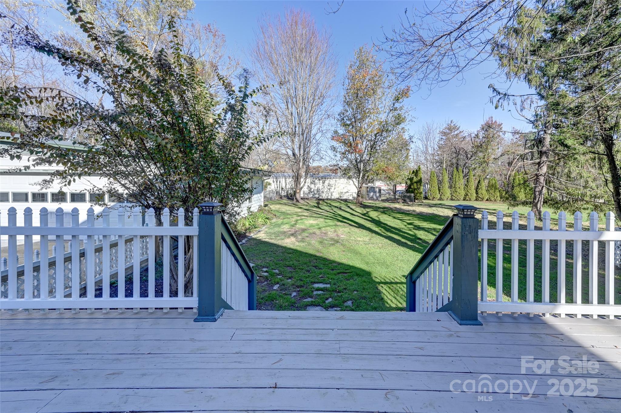 66 And 68 Lamplighter Lane Property Photo 15