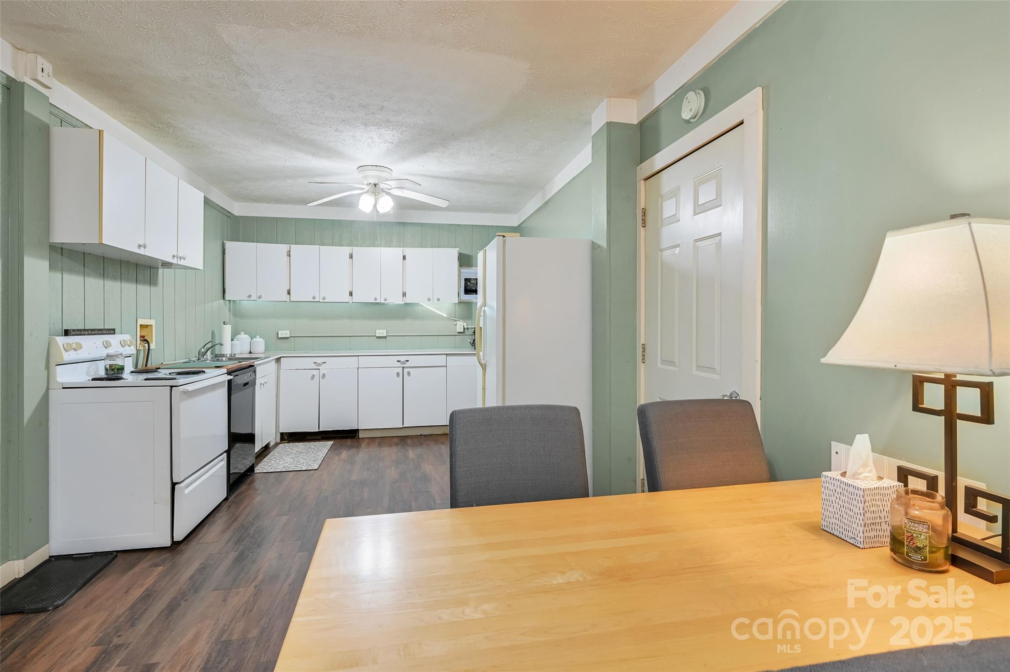 66 And 68 Lamplighter Lane Property Photo 46