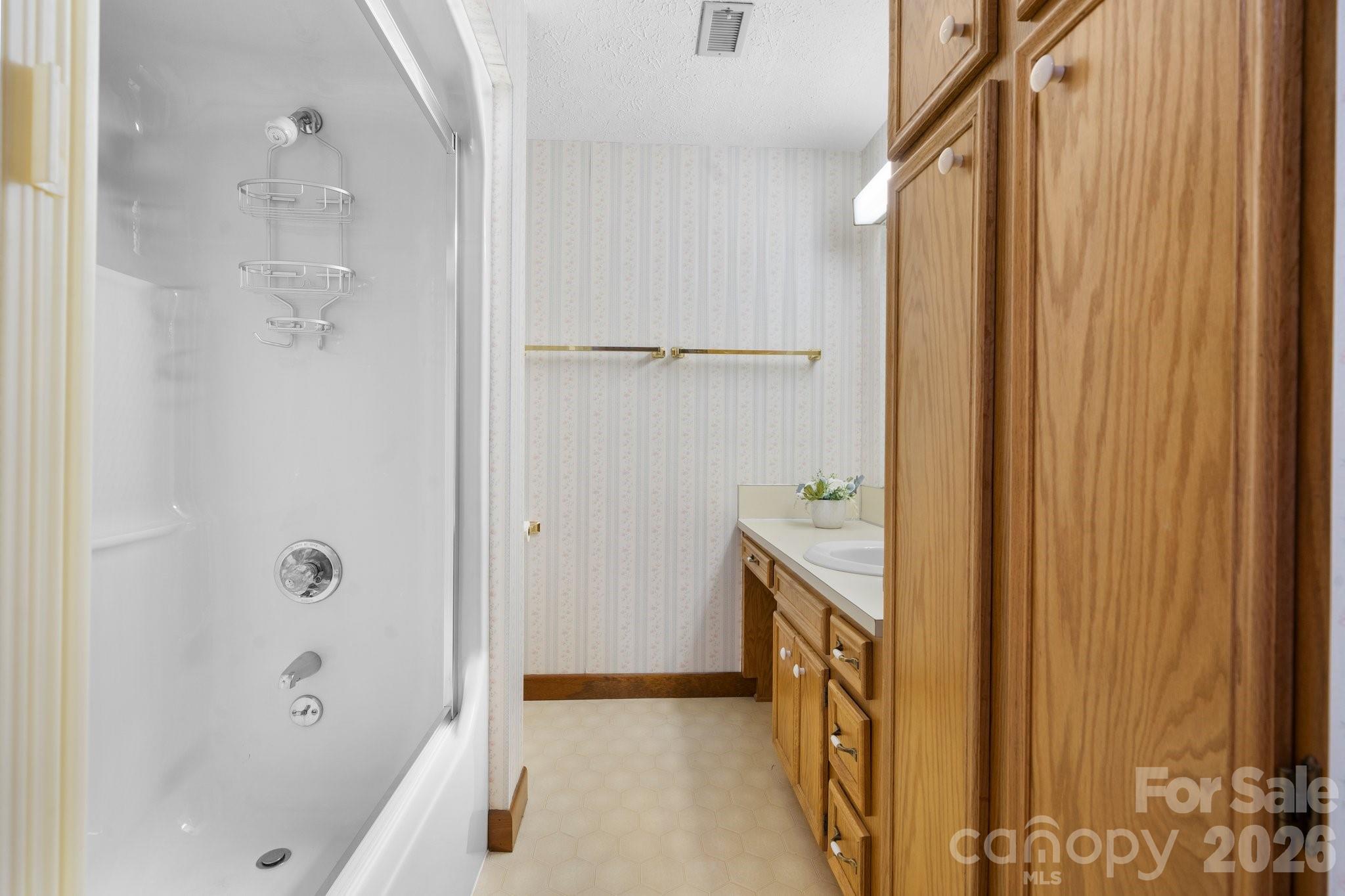 3910 6th Street Property Photo 34