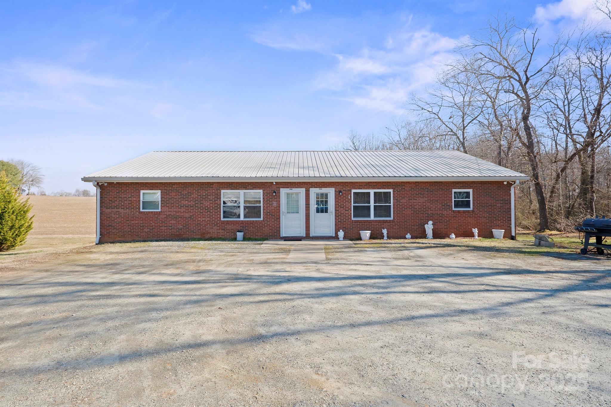 5071 Ike Circle Property Photo