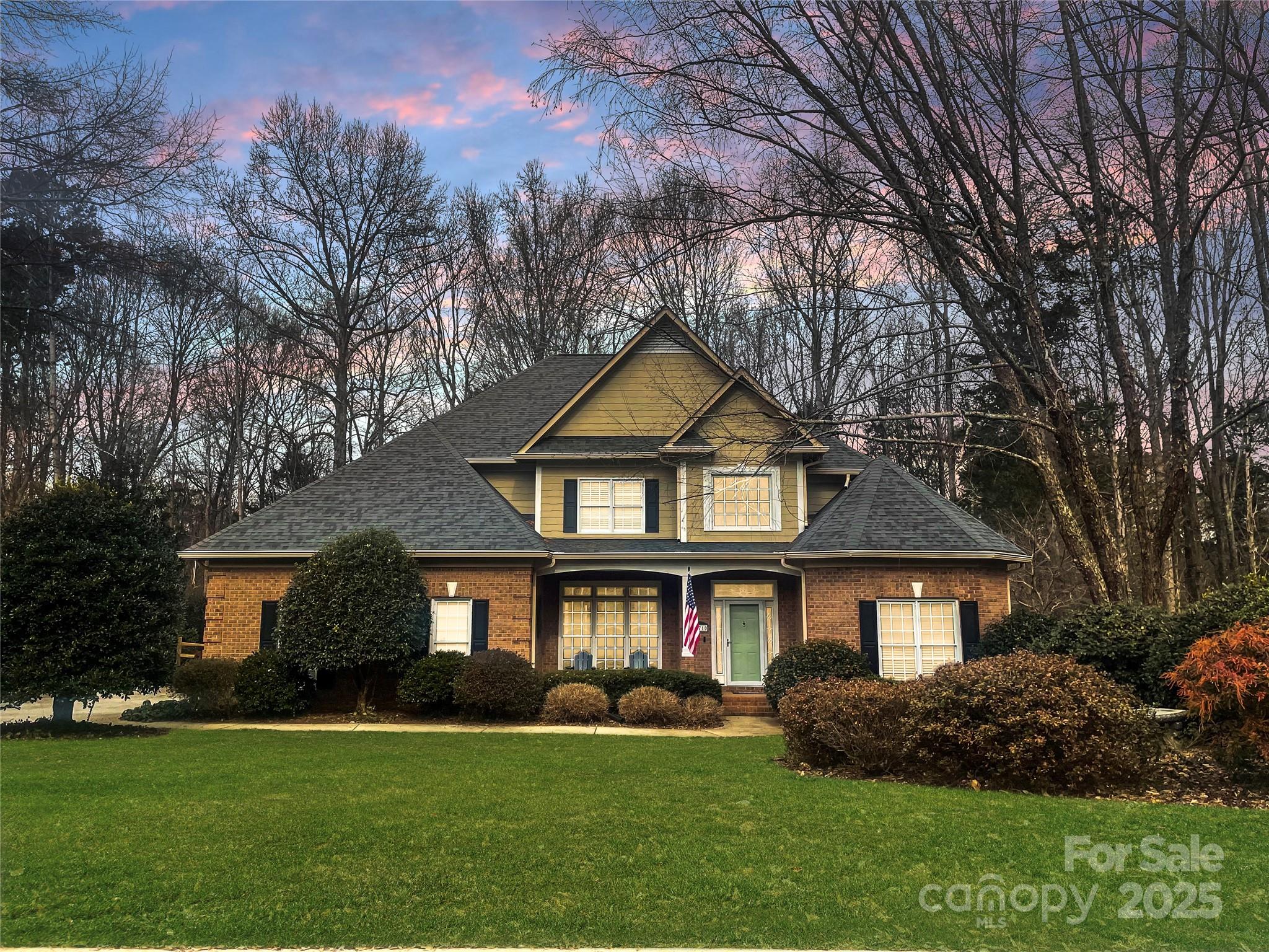 Abbington Woods Real Estate Listings Main Image