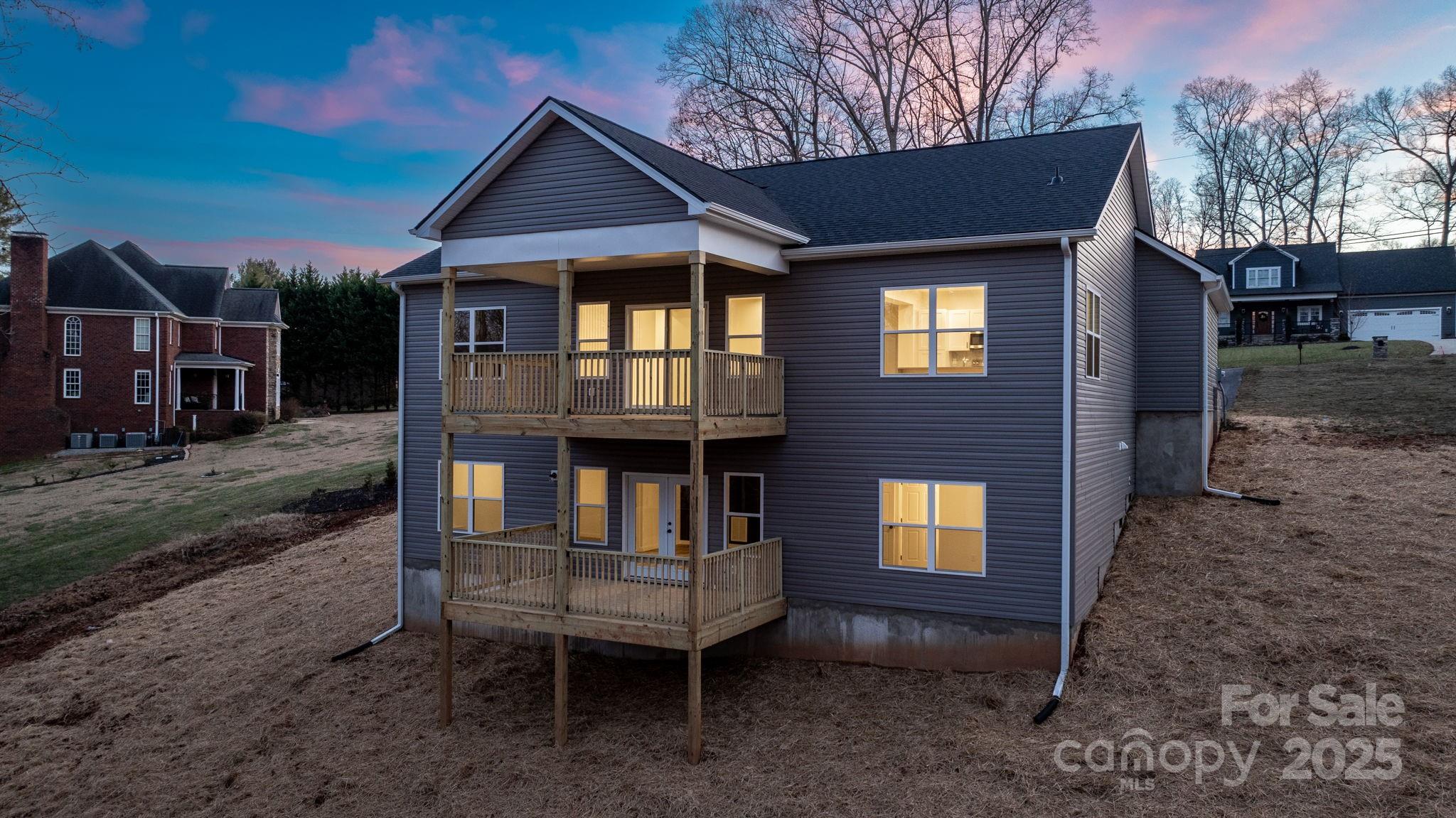 113 Brentwood Drive Property Photo 1
