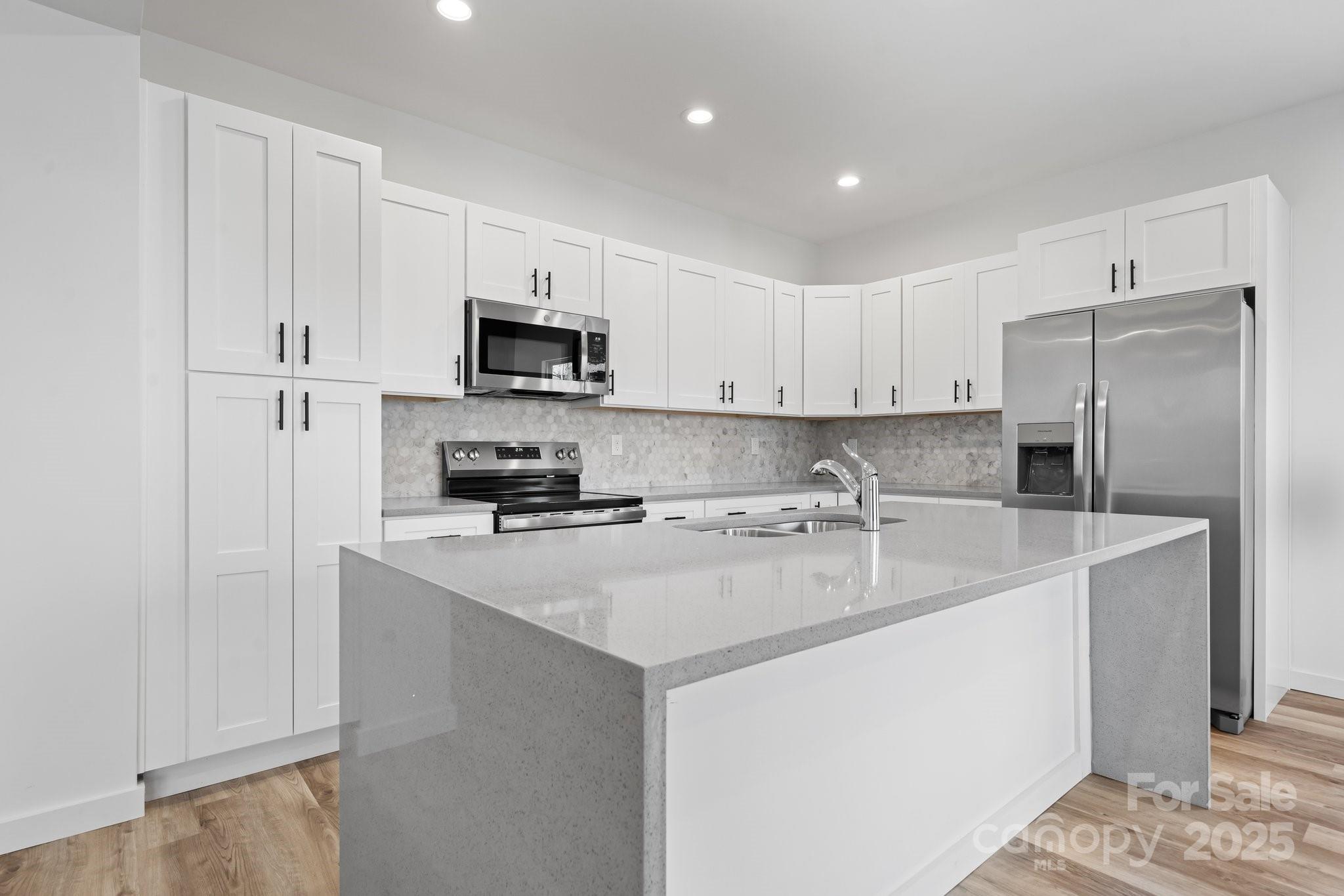 113 Brentwood Drive Property Photo 4