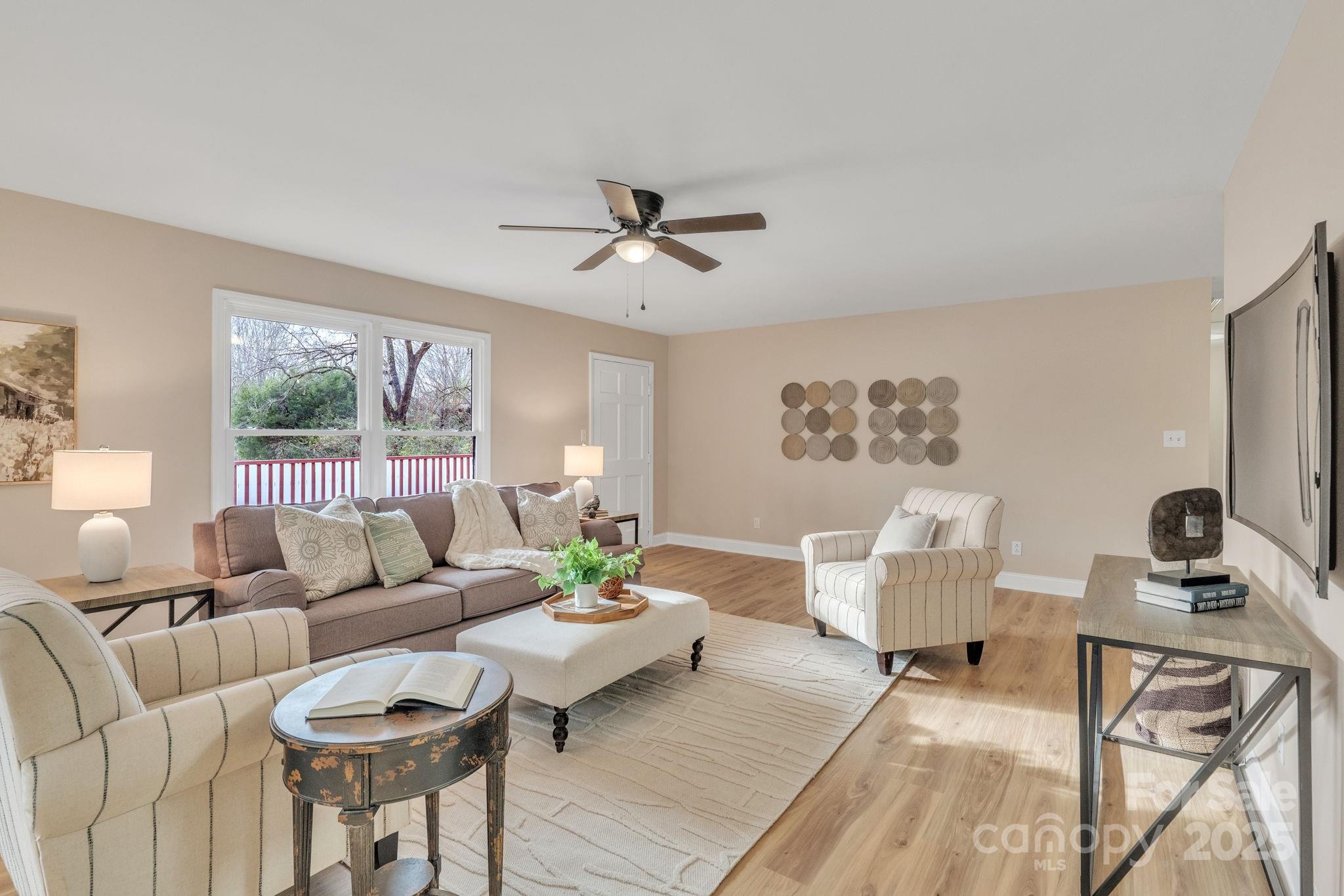 407 Thomas Street Property Photo