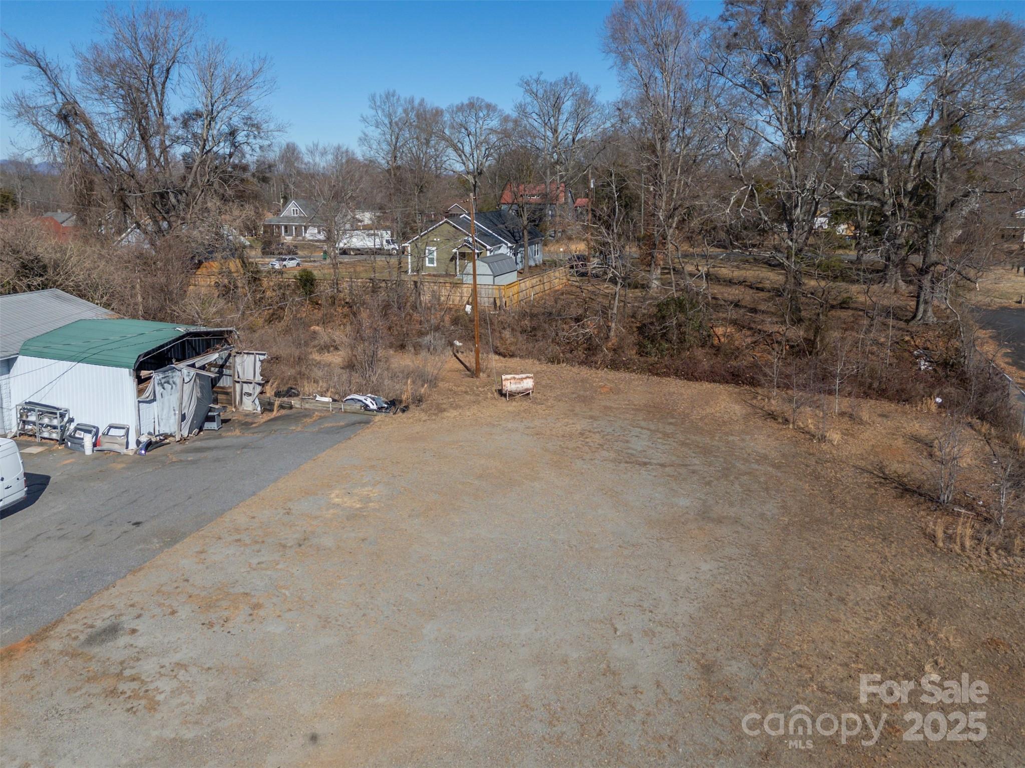 429 E Main Street Property Photo 8