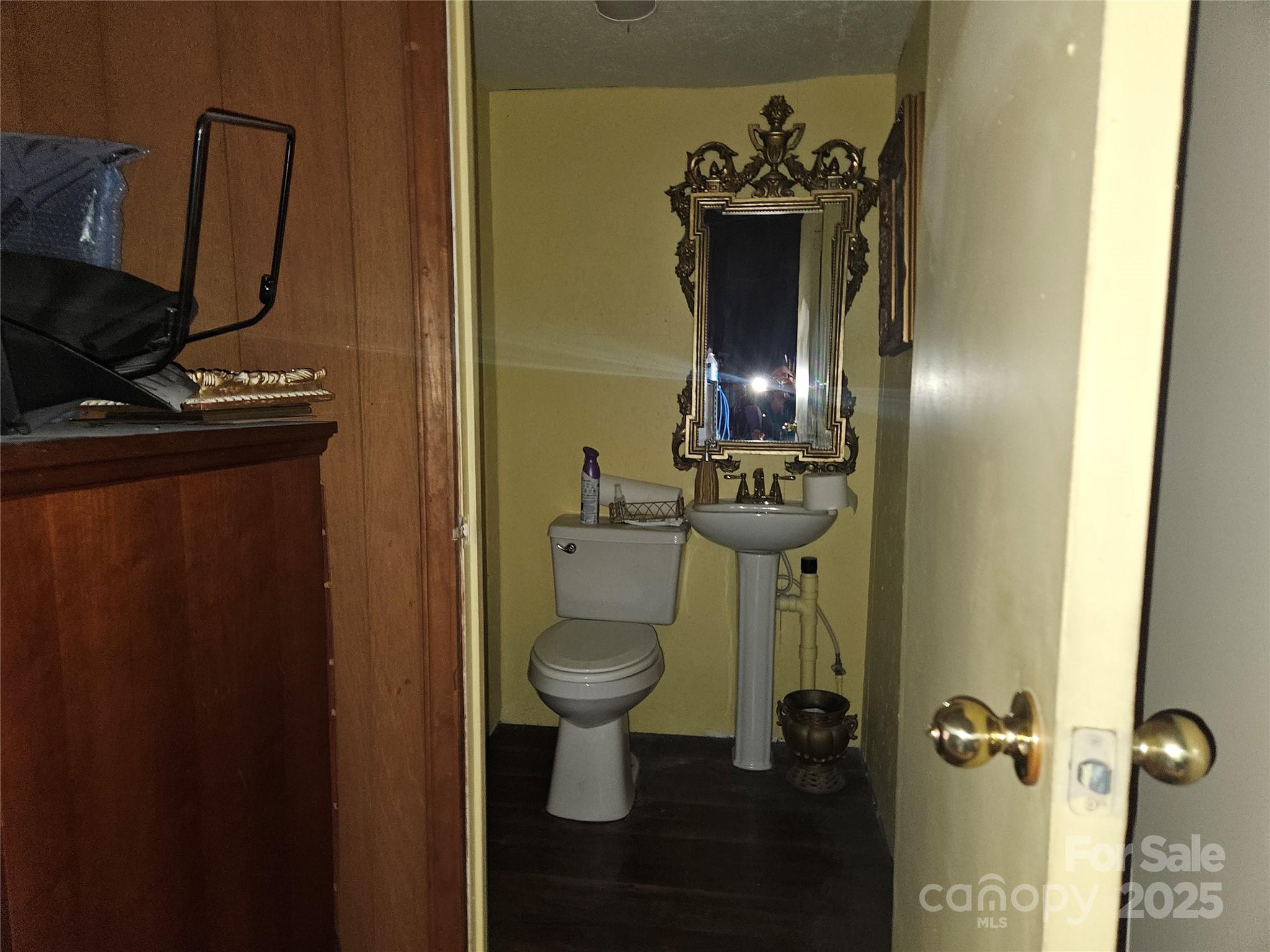429 E Main Street Property Photo 17