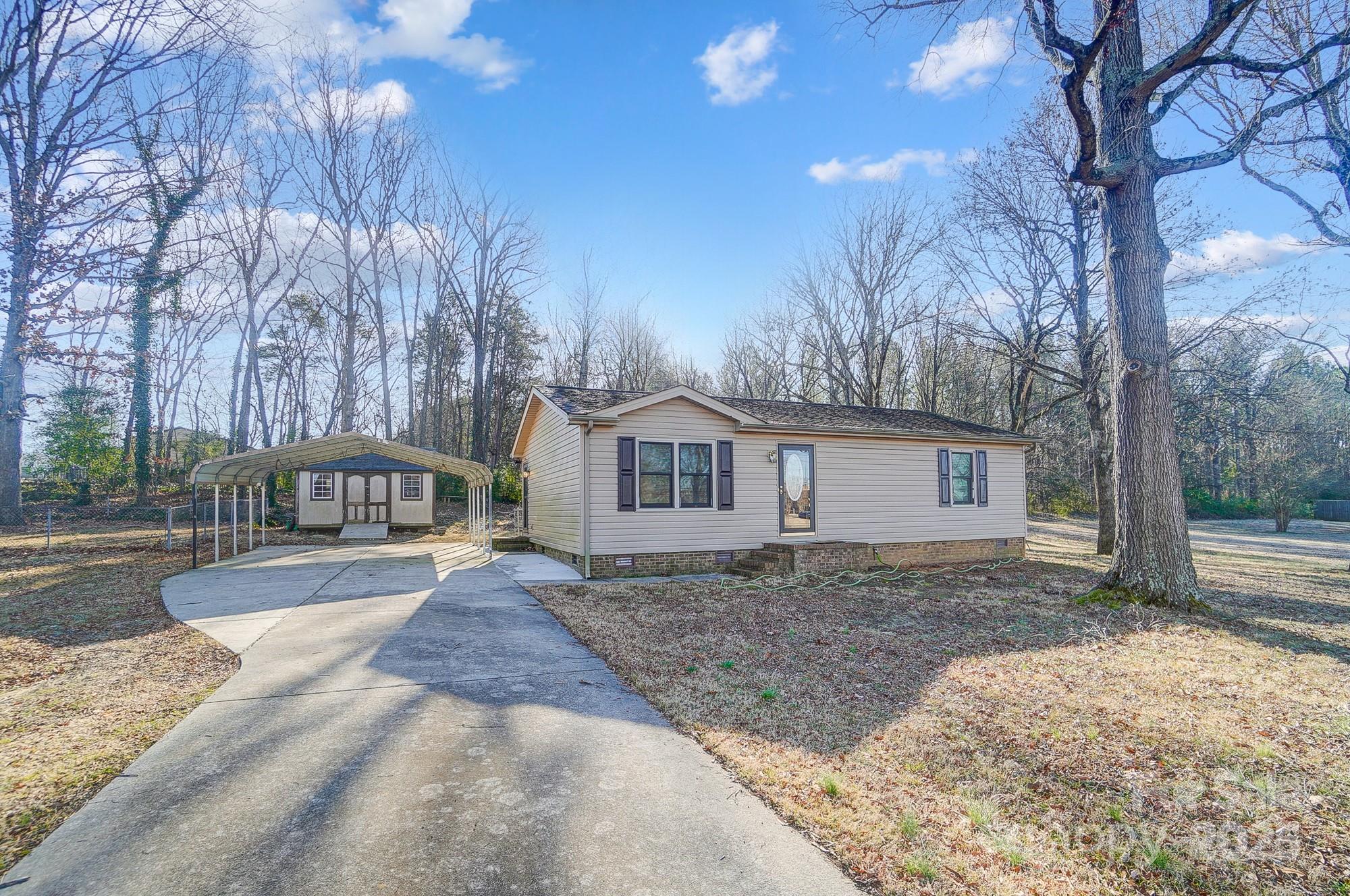 529 Kingfield Drive Property Photo