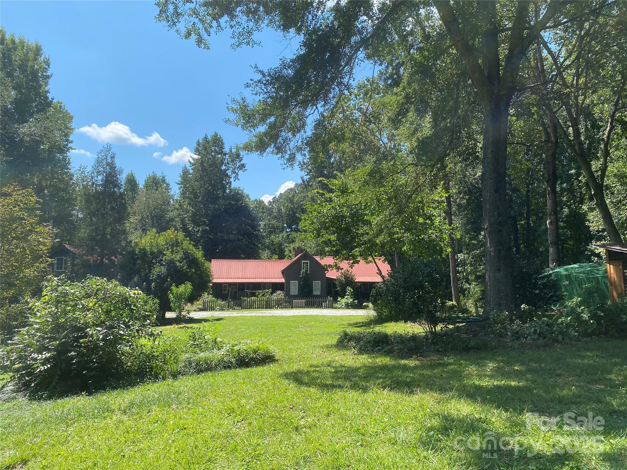 311 N Campbell Road Property Photo