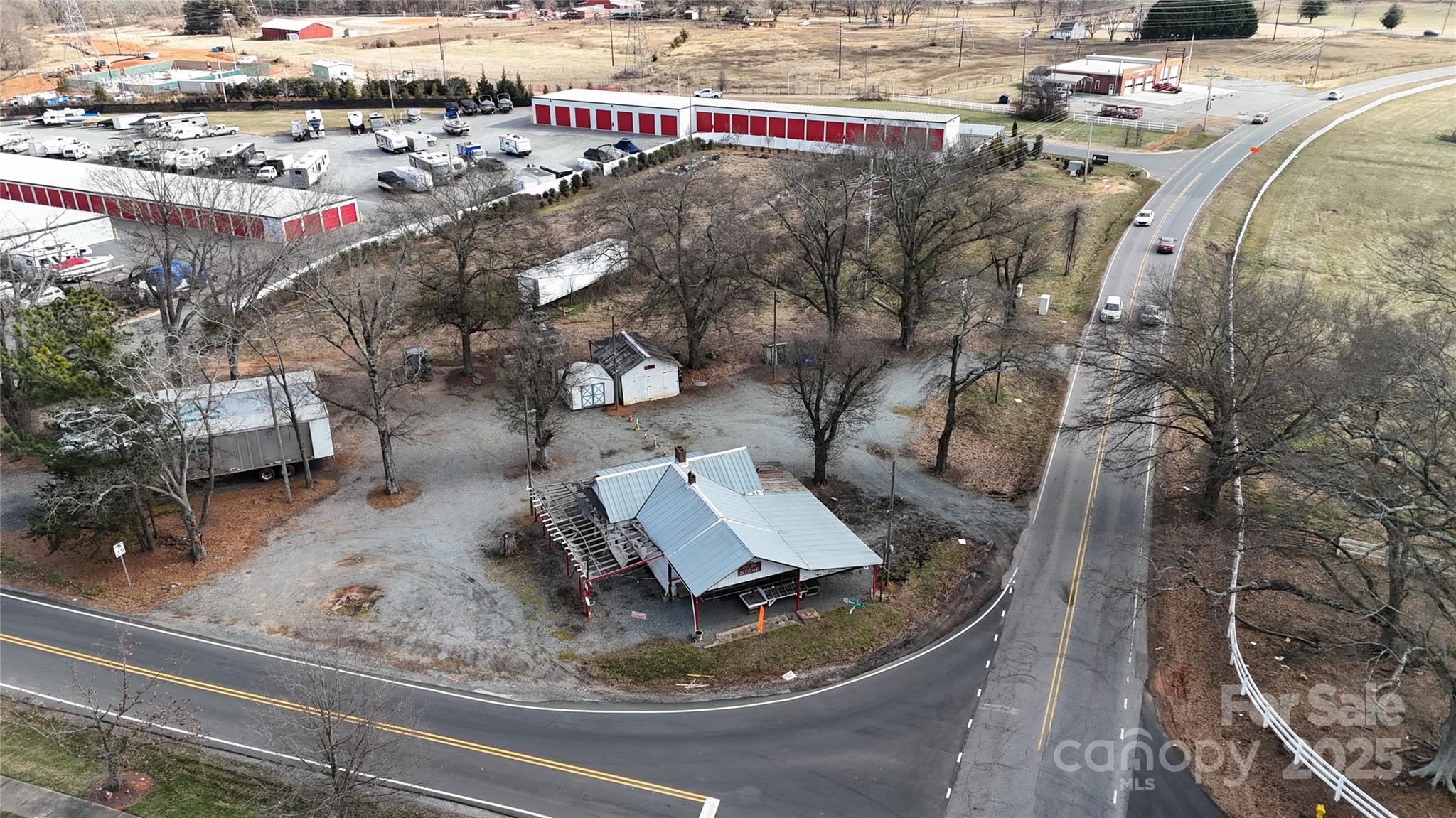 14909 Beatties Ford Road Property Photo 9