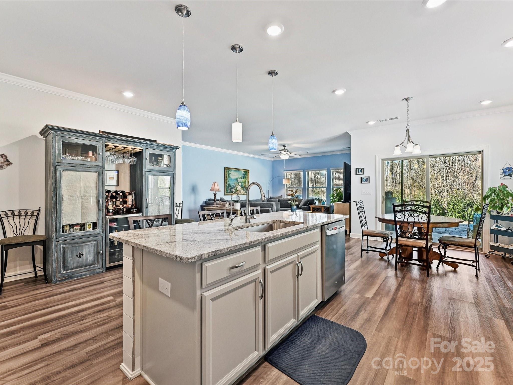 7522 Porrera Street Property Photo