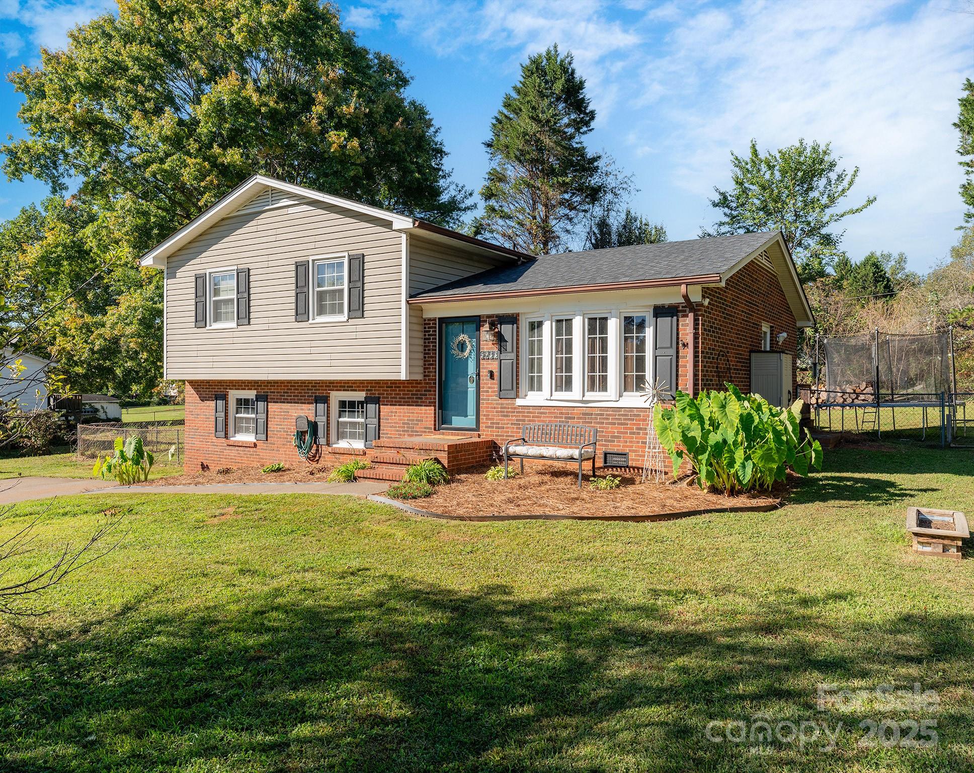 5933 Cutters Creek Court Property Photo