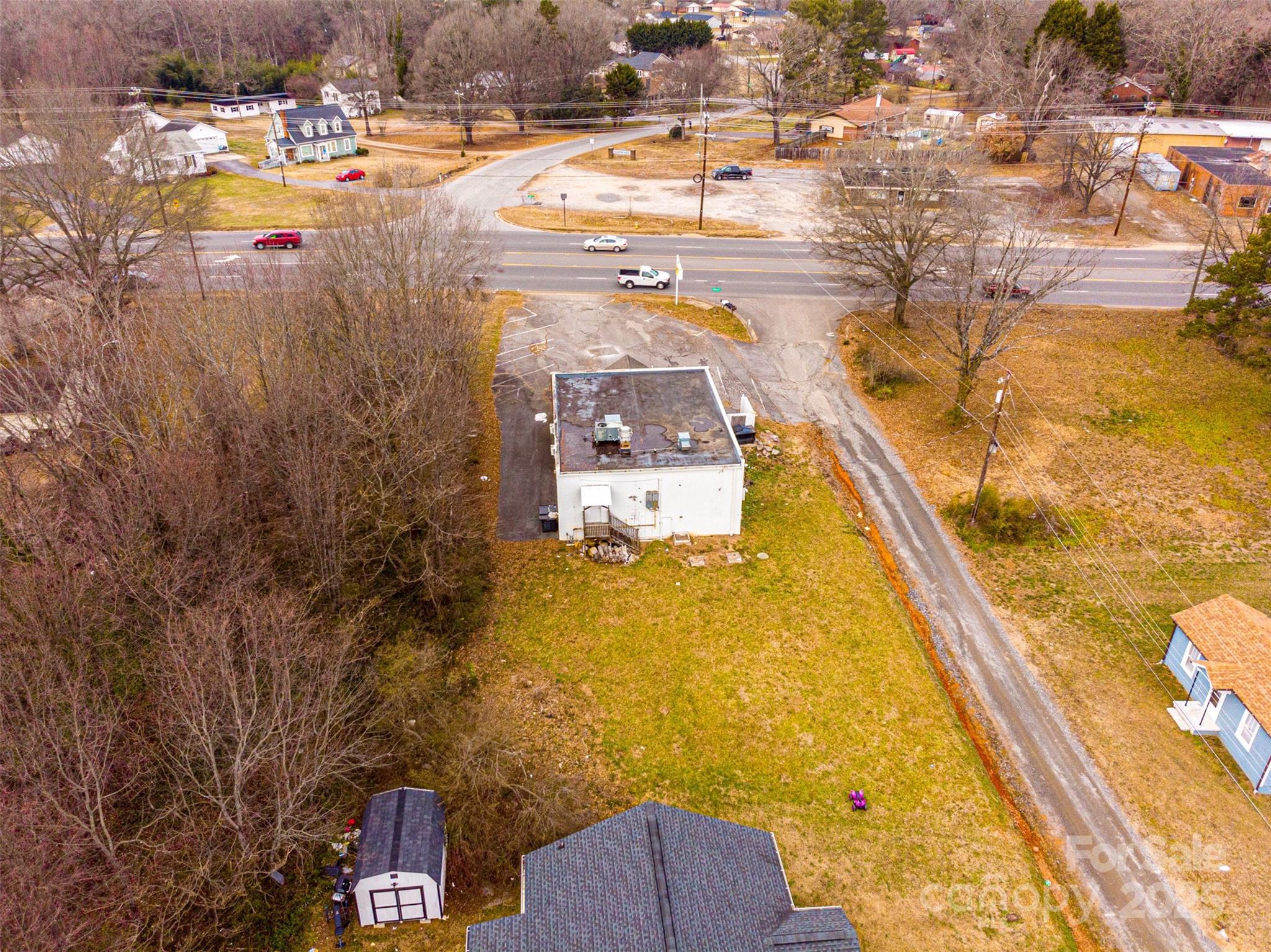 2902 & 2906 Springs Road Property Photo 6
